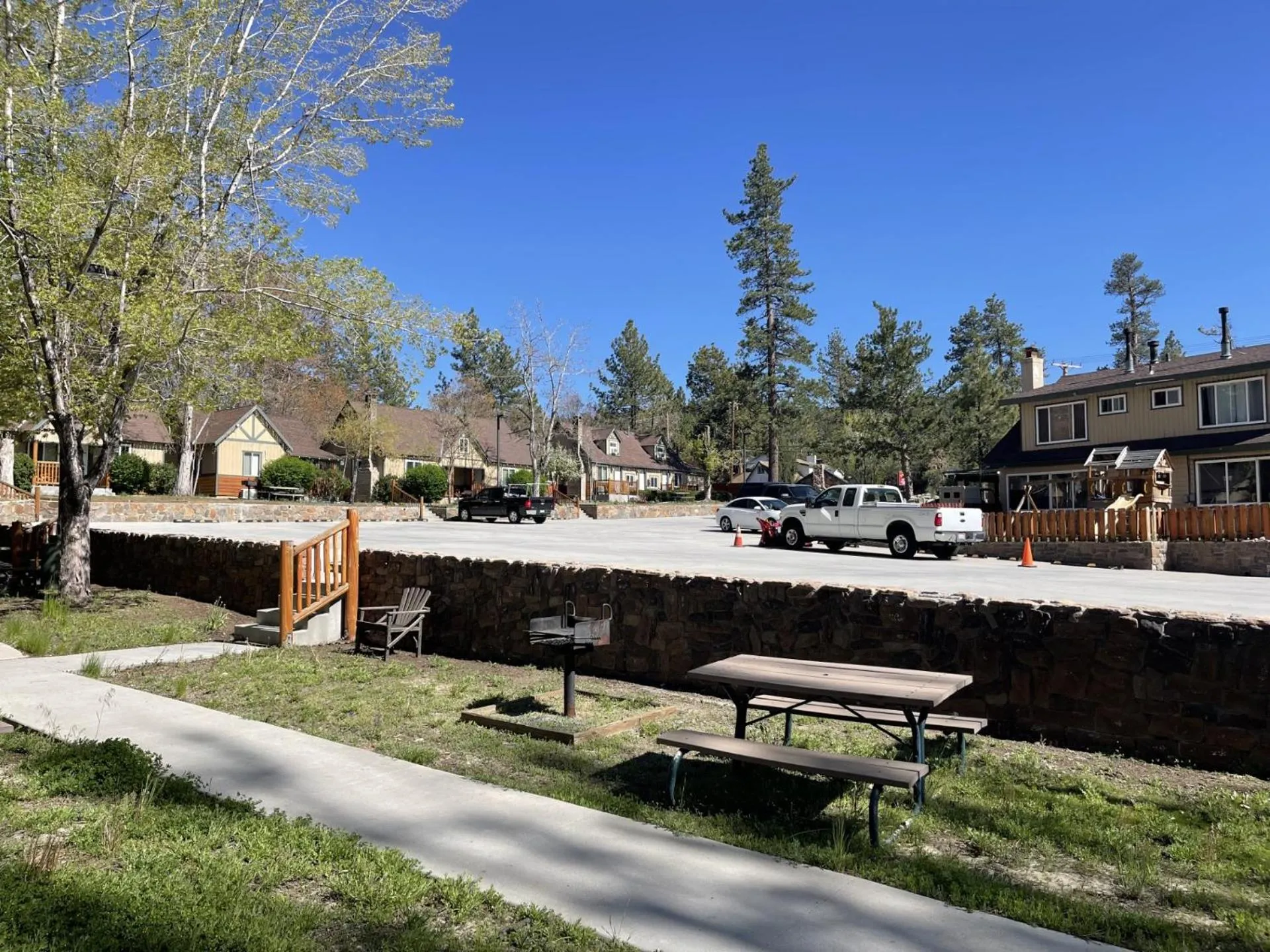 Parking in Bear Creek Resort