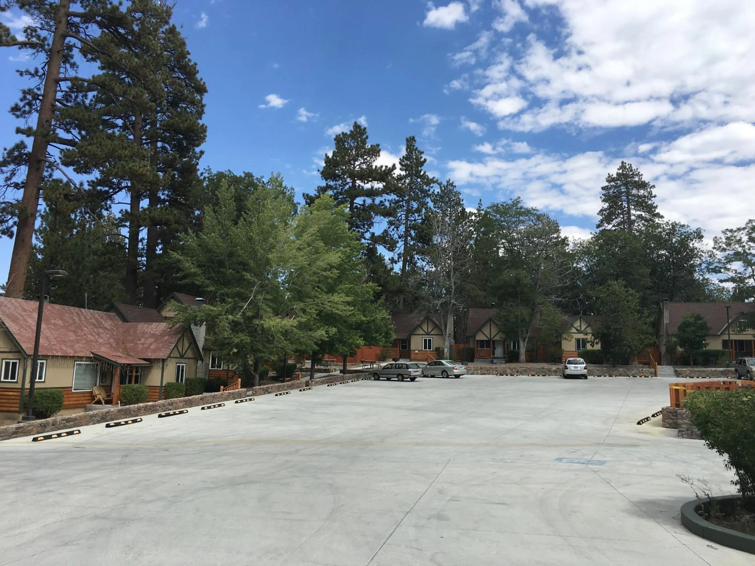 Area and facilities in Bear Creek Resort