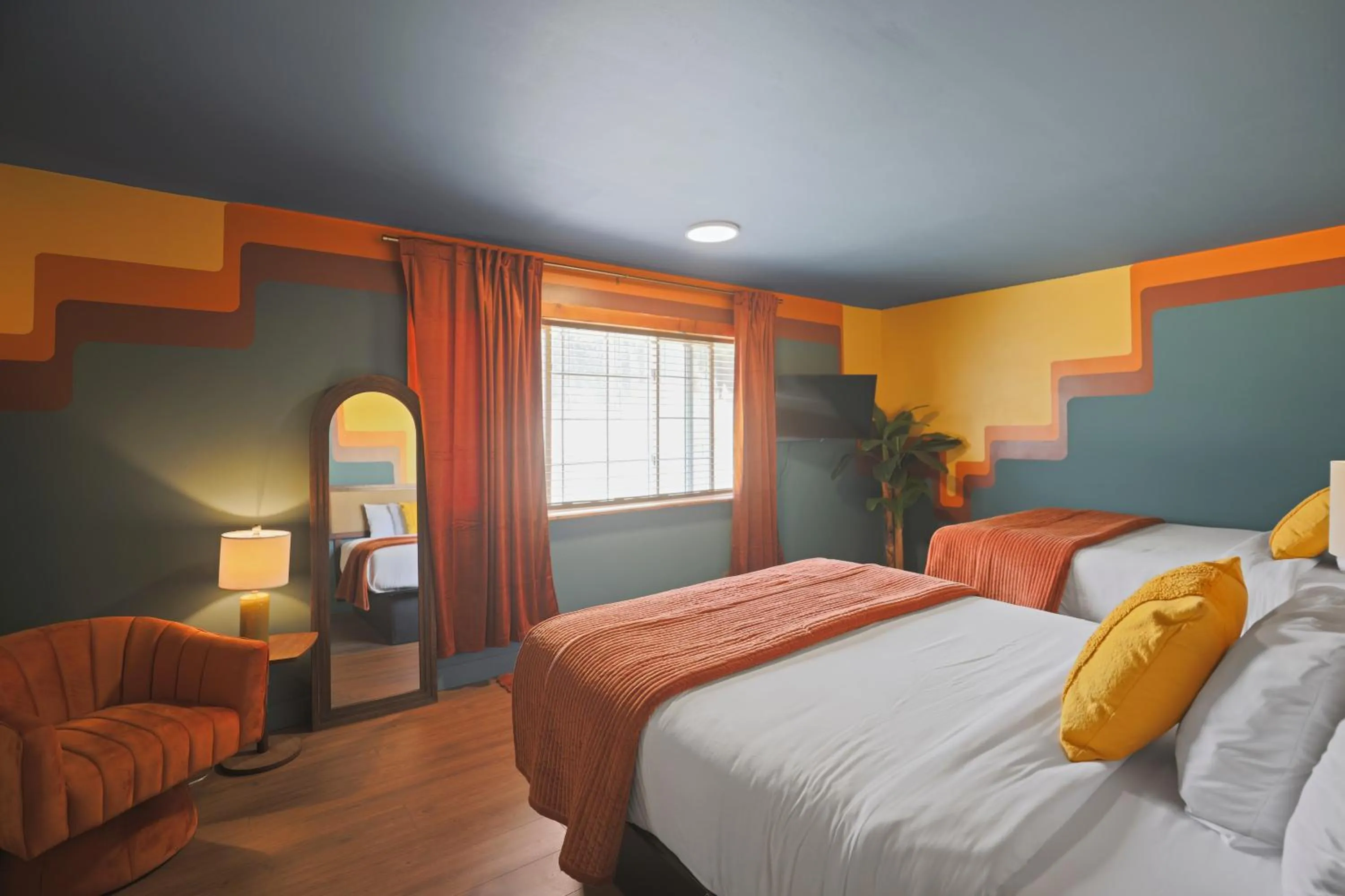 Bed in Sessions Retreat & Hotel