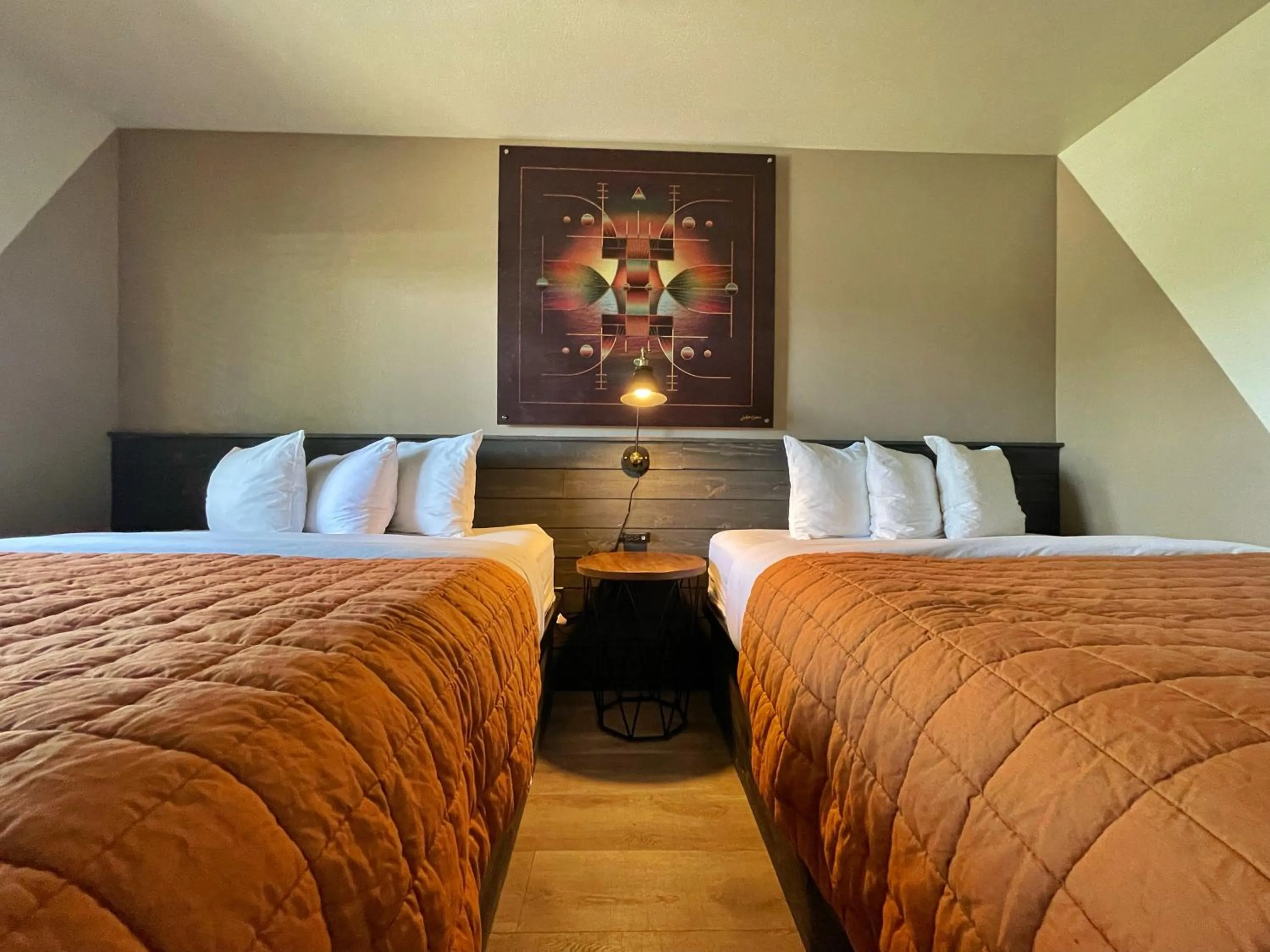 Bed in Sessions Retreat & Hotel