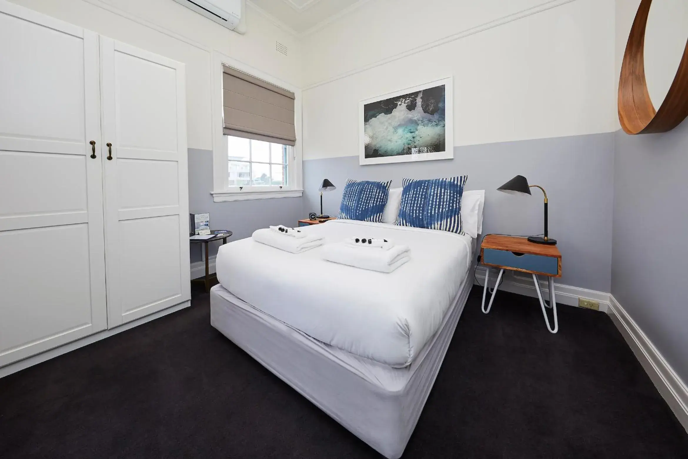 Double Room with Shared Bathroom - Heritage in Bridgeview Hotel Willoughby Double Room with Shared Bathroom - Heritage in Bridgeview Hotel Willoughby
