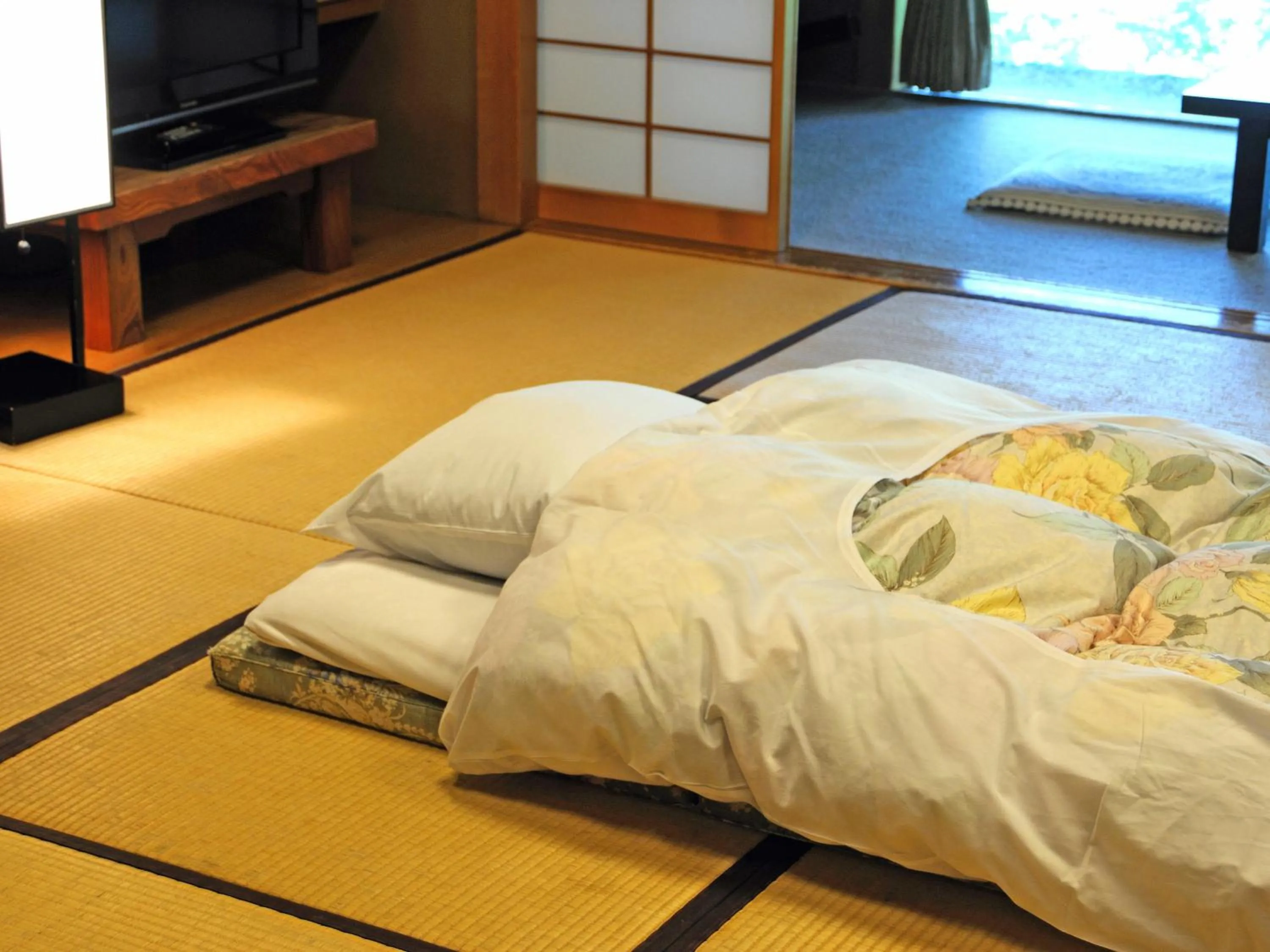 Bed in Momoyama