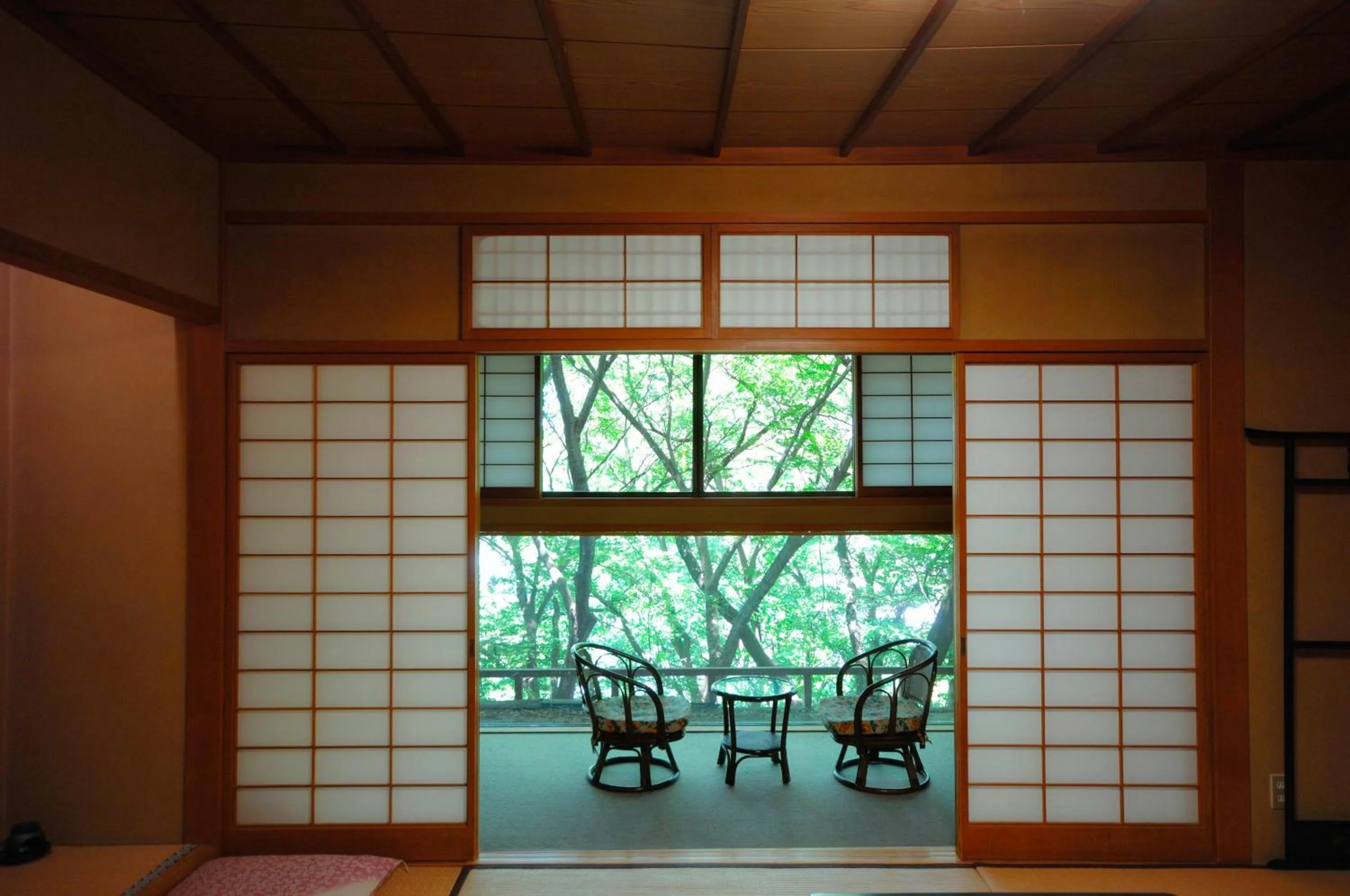 Photo of the whole room in Momoyama