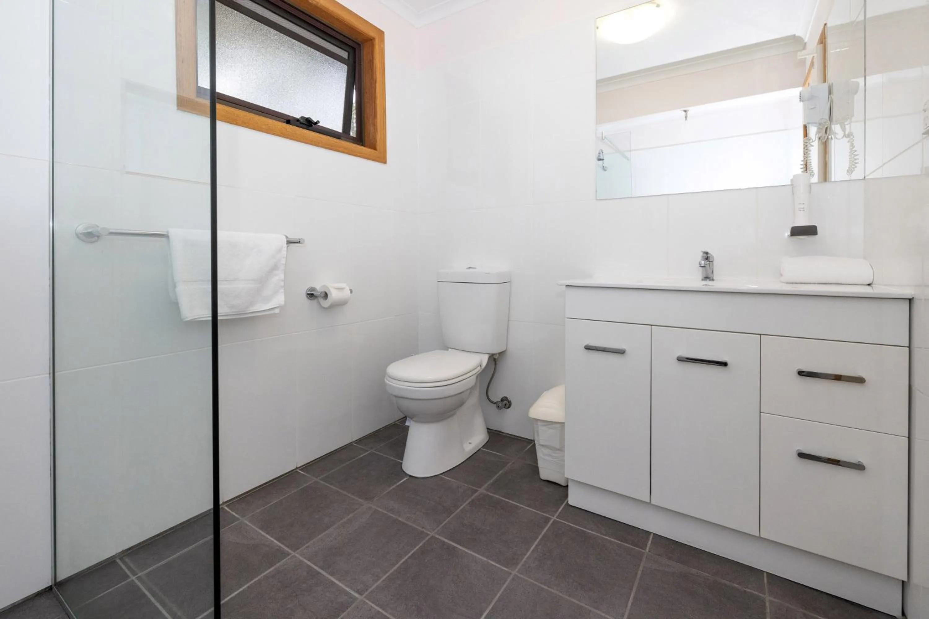 Shower in BIG4 Iluka on Freycinet