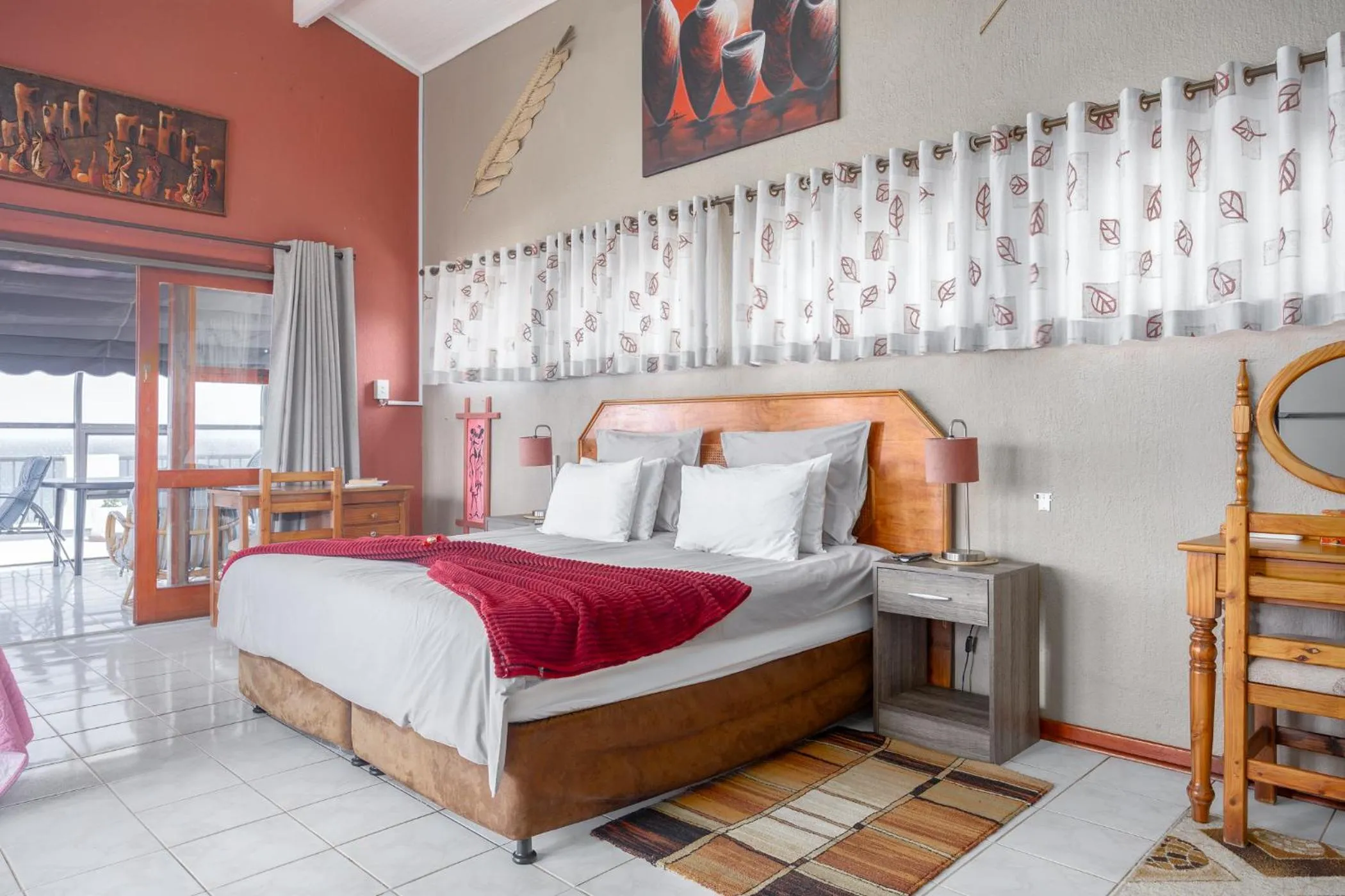 Bedroom, Bed in Beachcomber Bay Guest House In South Africa