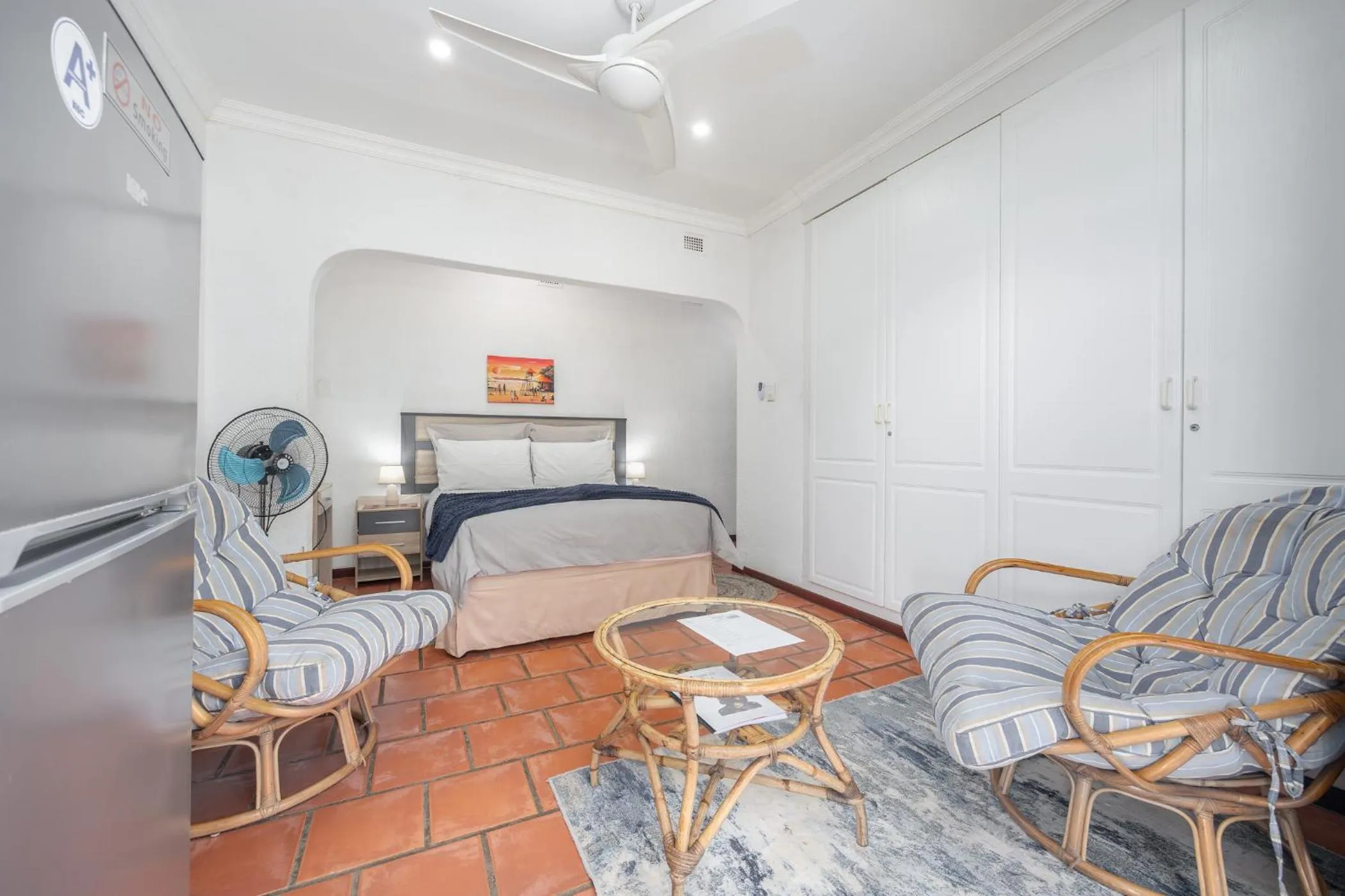 Bedroom, Bed in Beachcomber Bay Guest House In South Africa