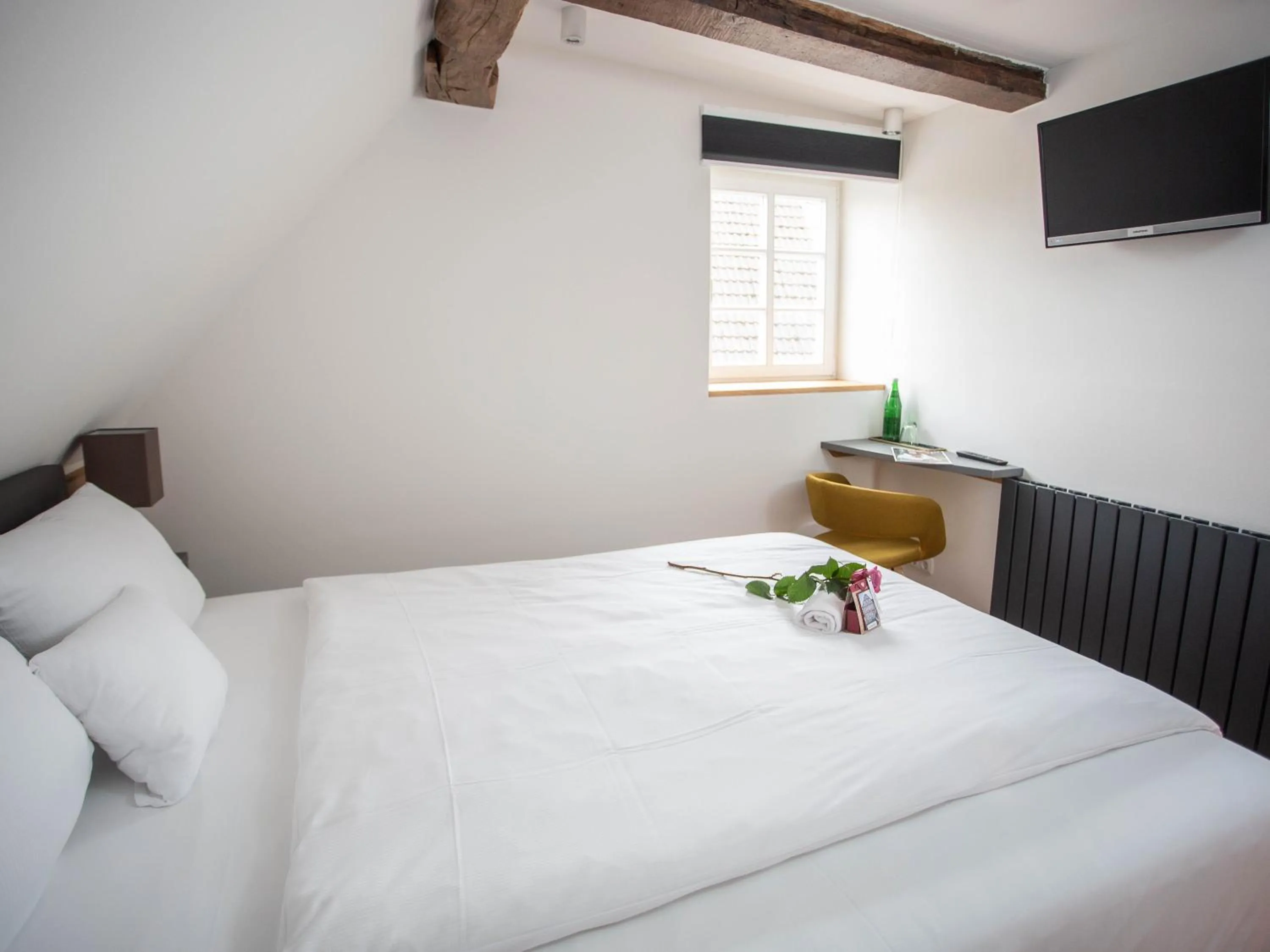 Photo of the whole room, Bed in Altstadthotel Treysa