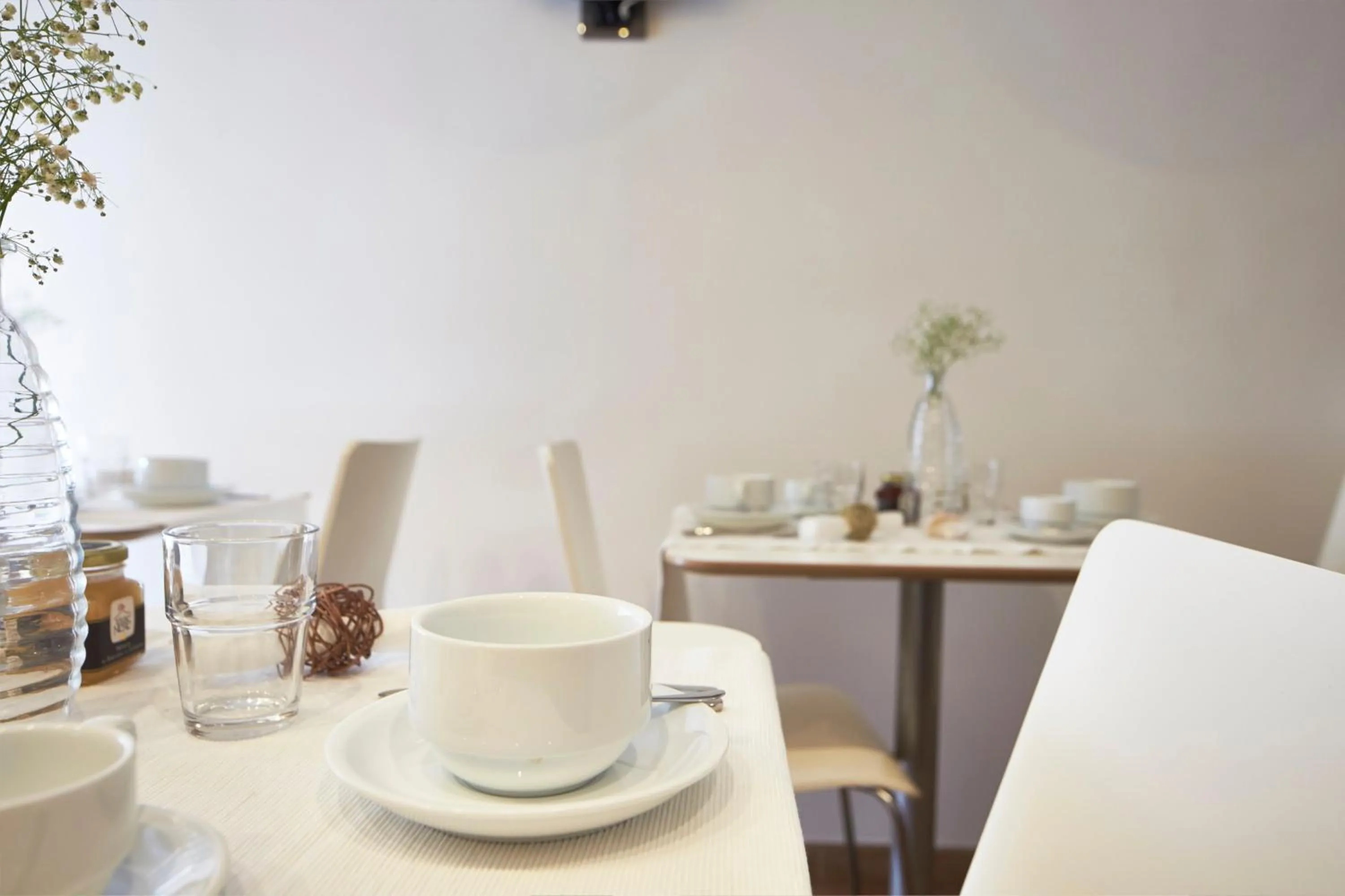 Coffee/tea facilities in B&B Hotei