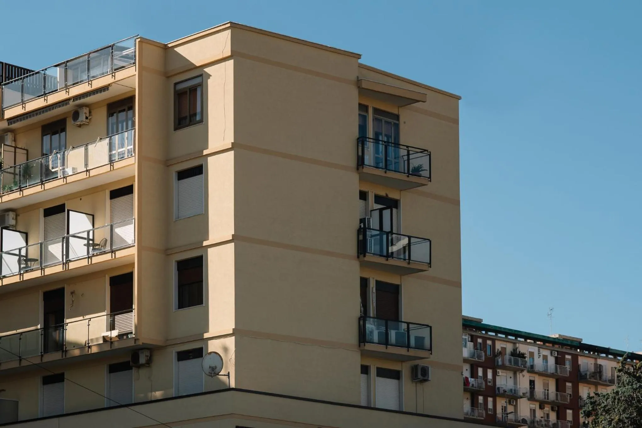 Property building in B&B Hotei