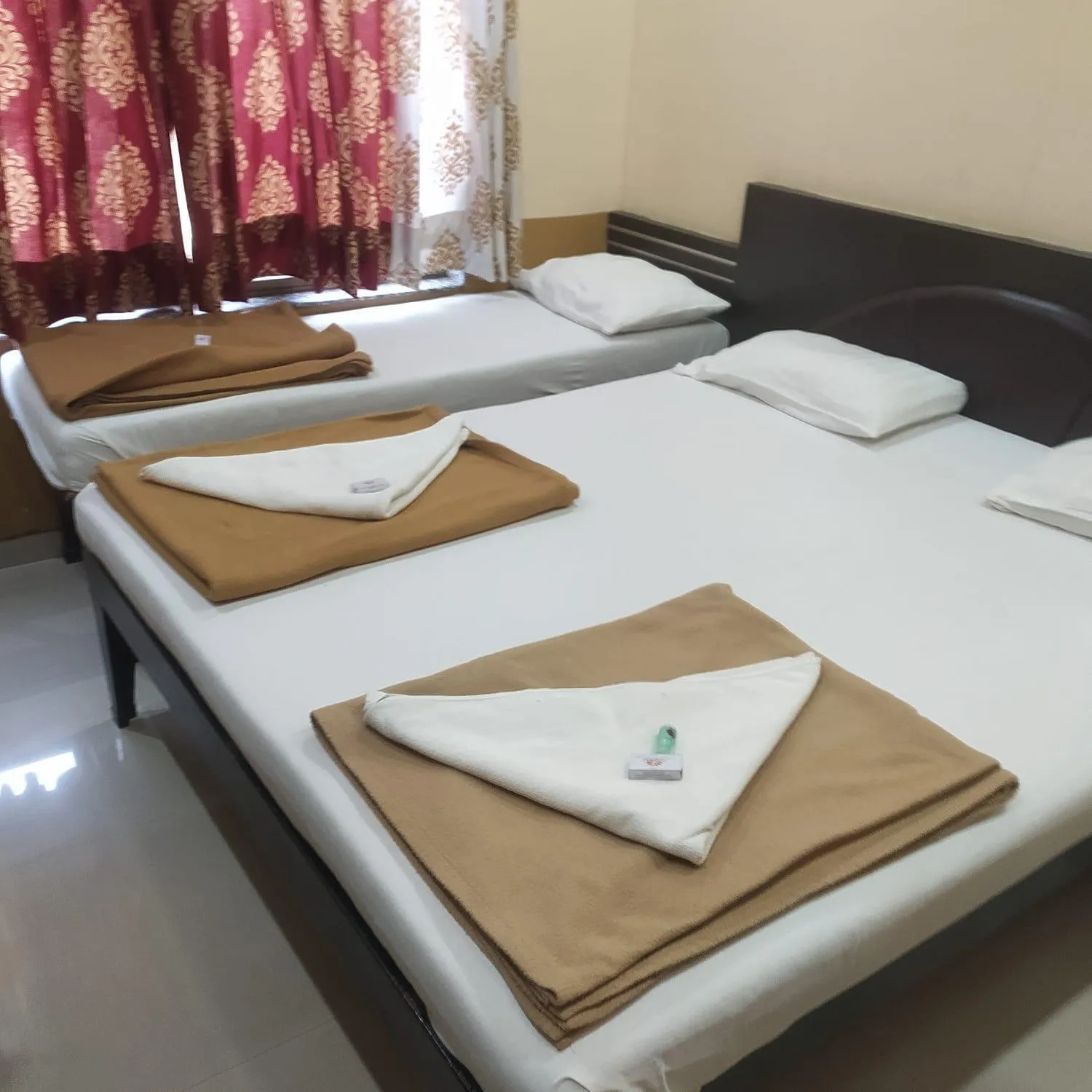 Bedroom, Bed in Hotel Yogiraj