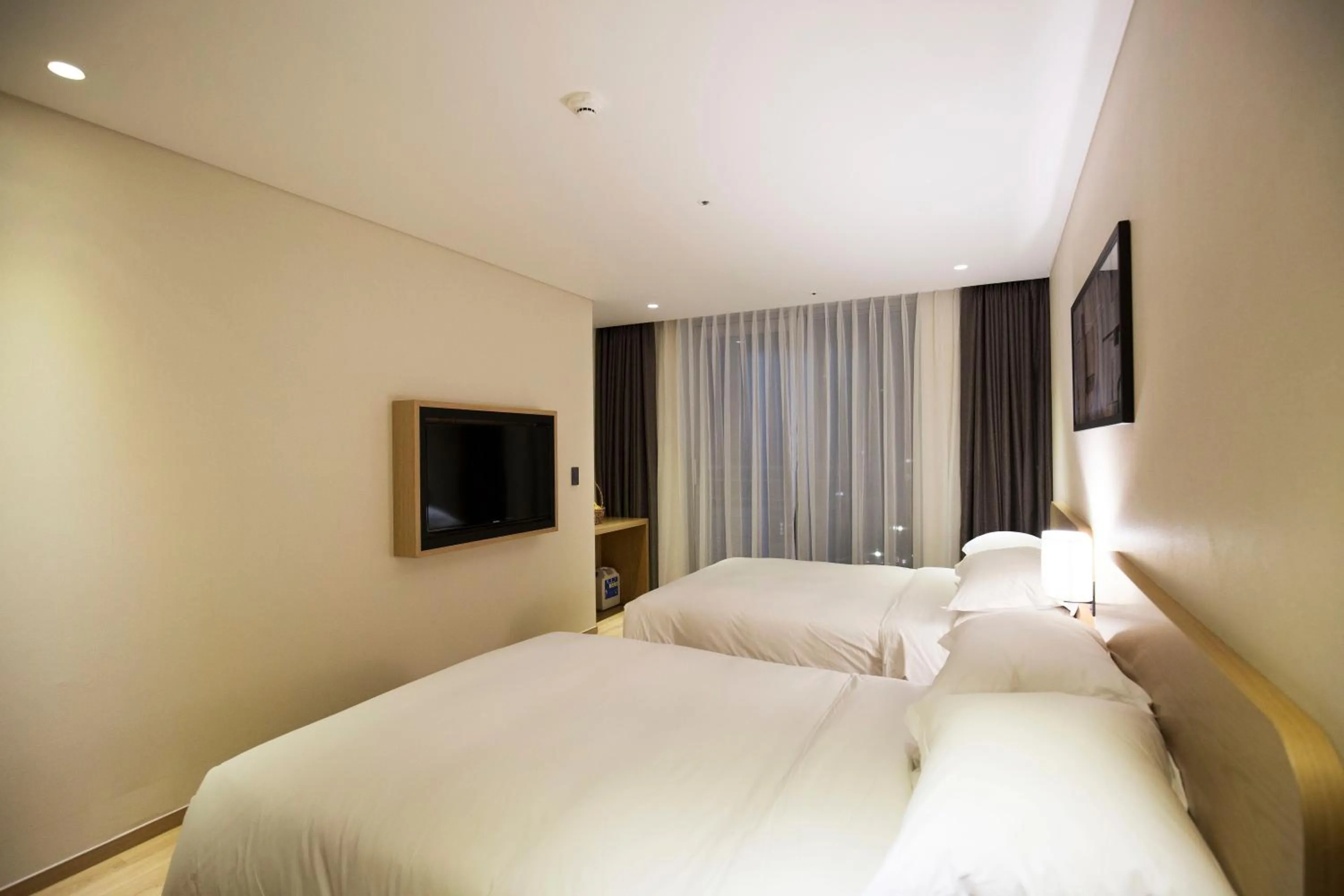 Bed in Best Western Haeundae Hotel