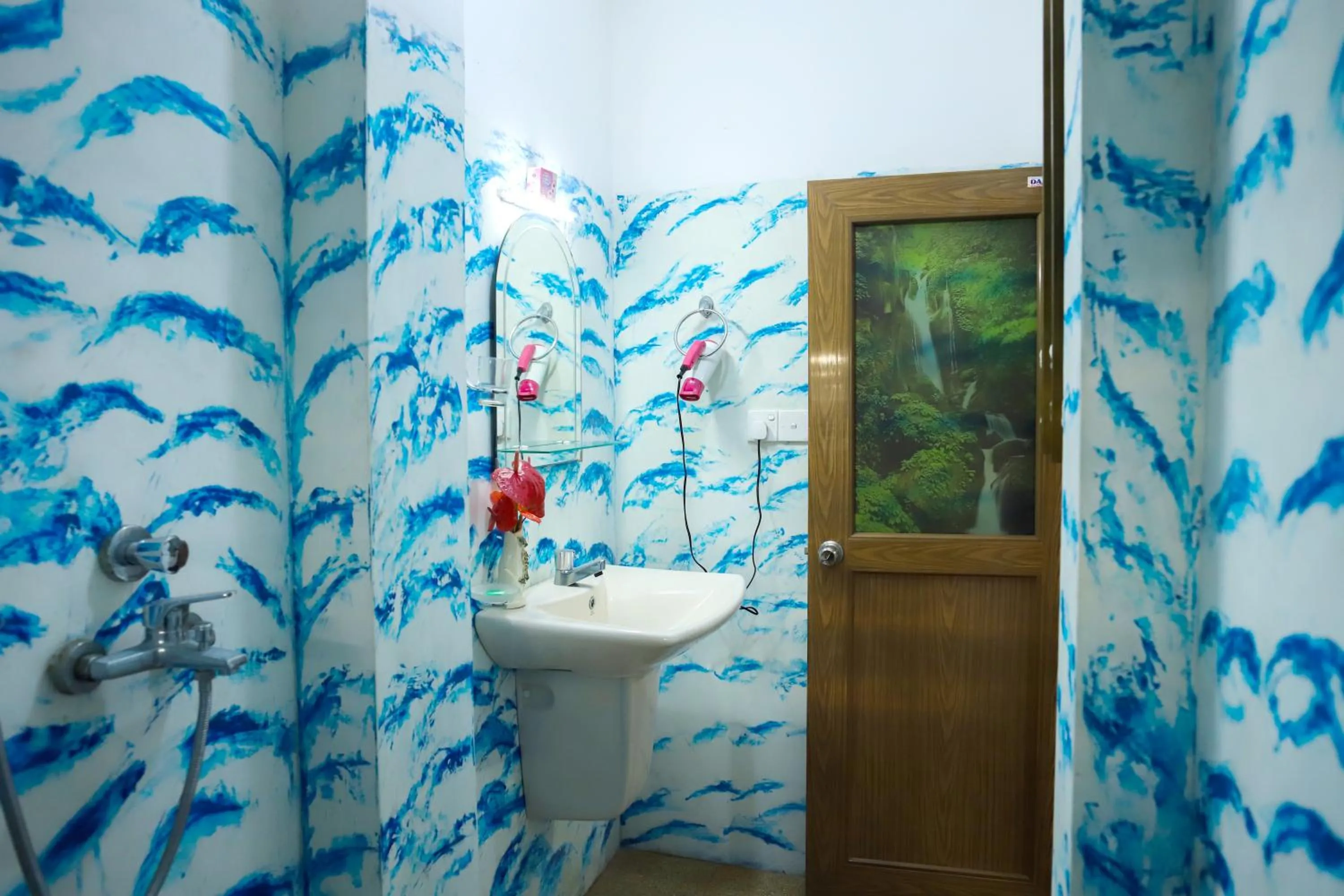 Bathroom in Village Star Rest-Mirissa