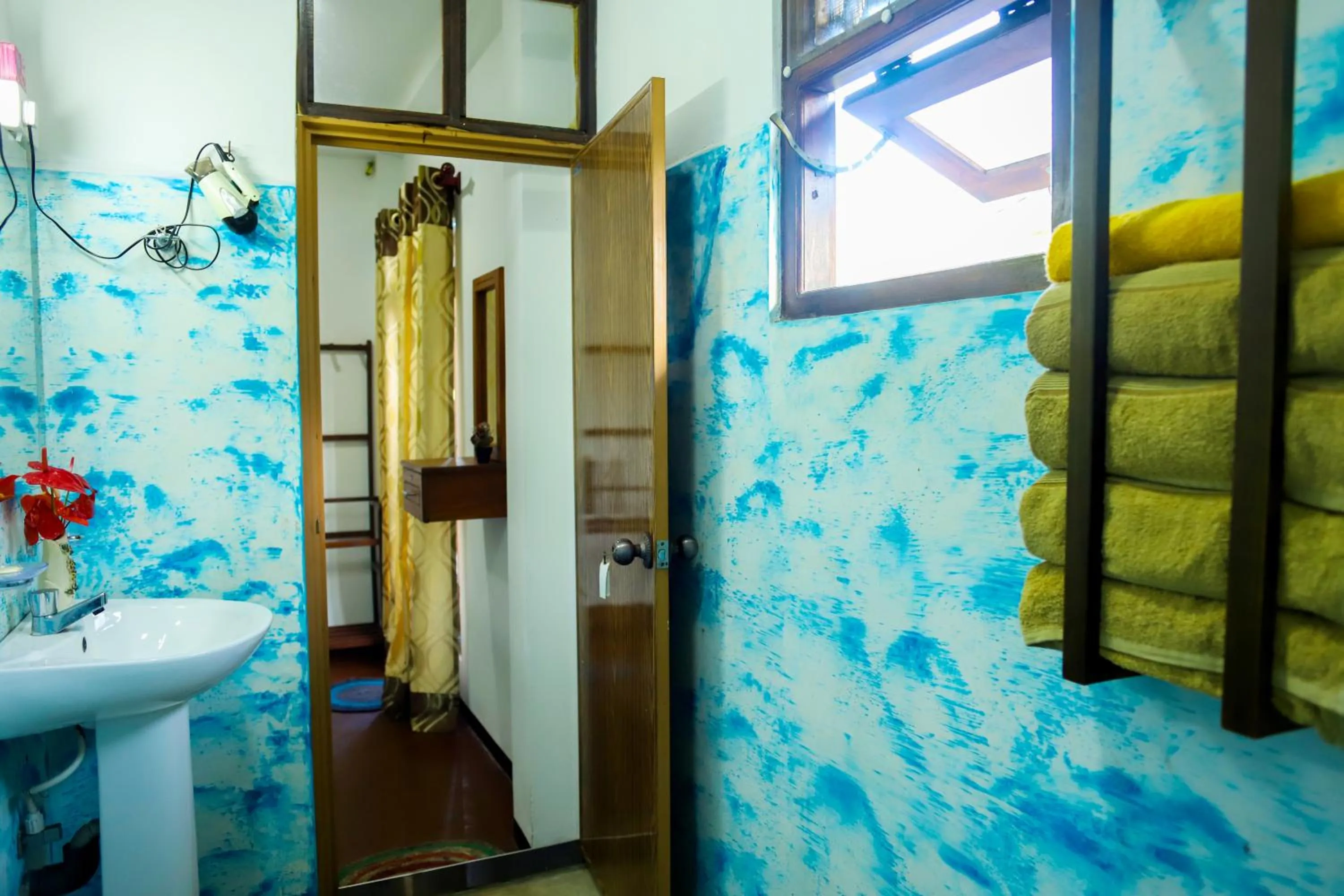 Bathroom in Village Star Rest-Mirissa