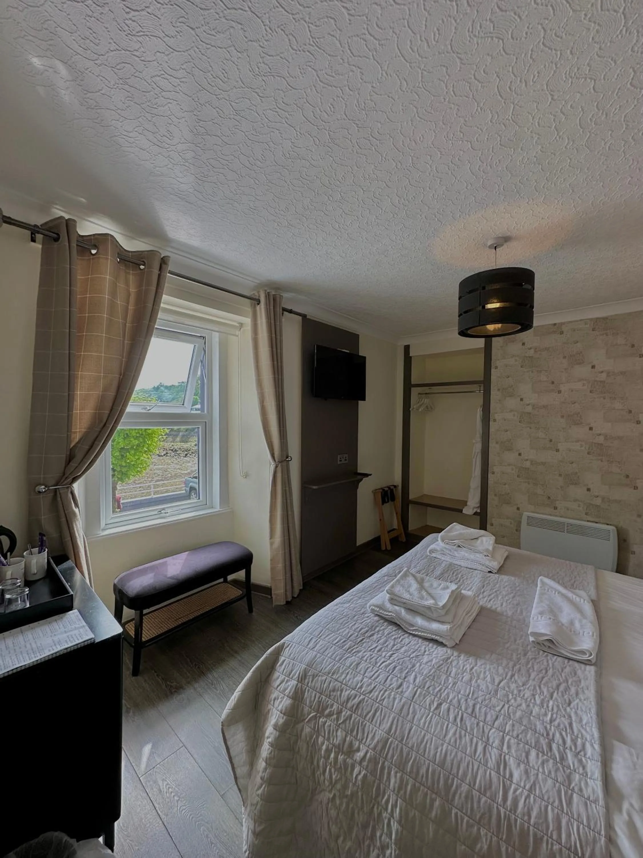 Bed in The Tobermory Hotel