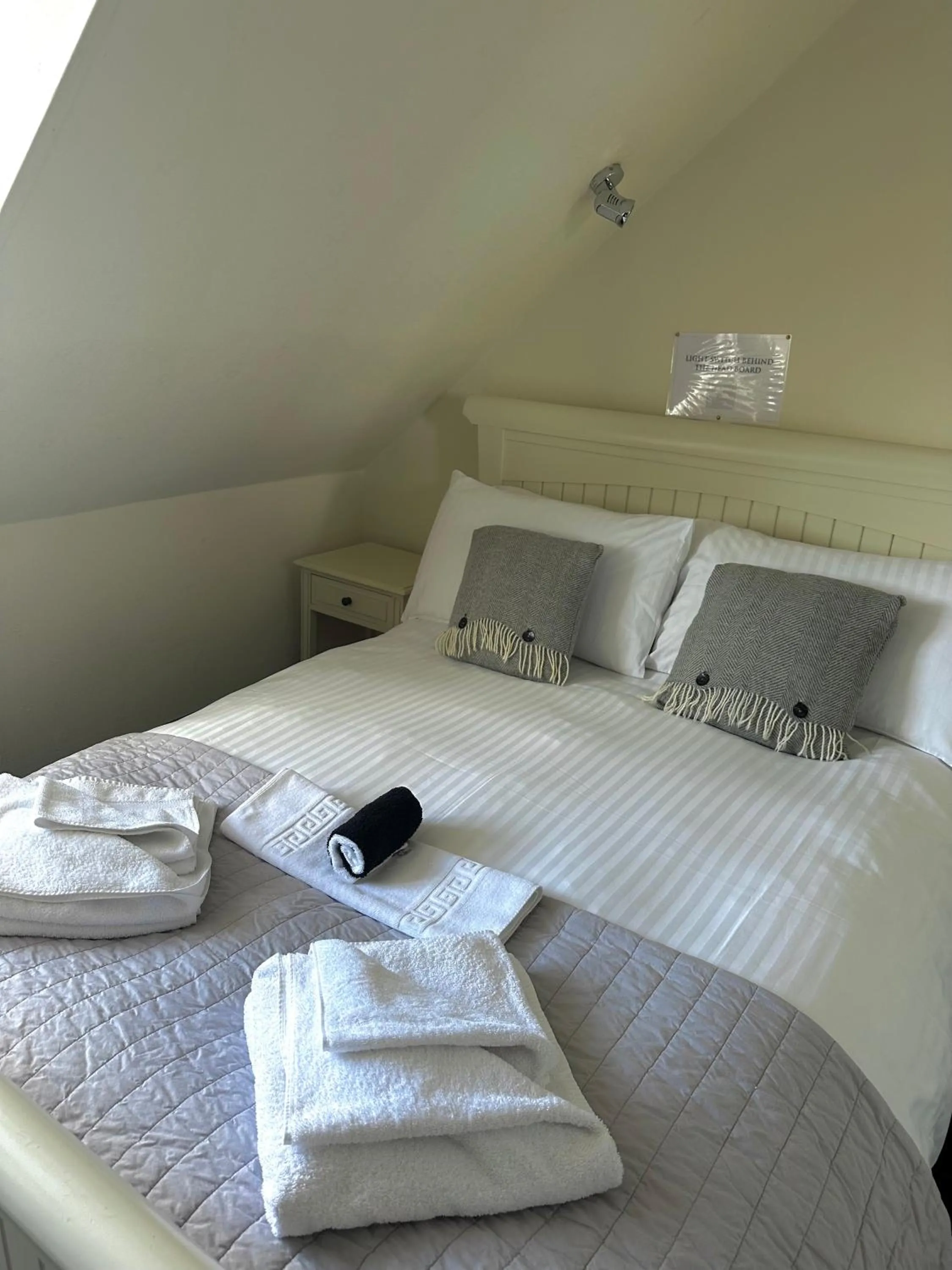 Bed in The Tobermory Hotel