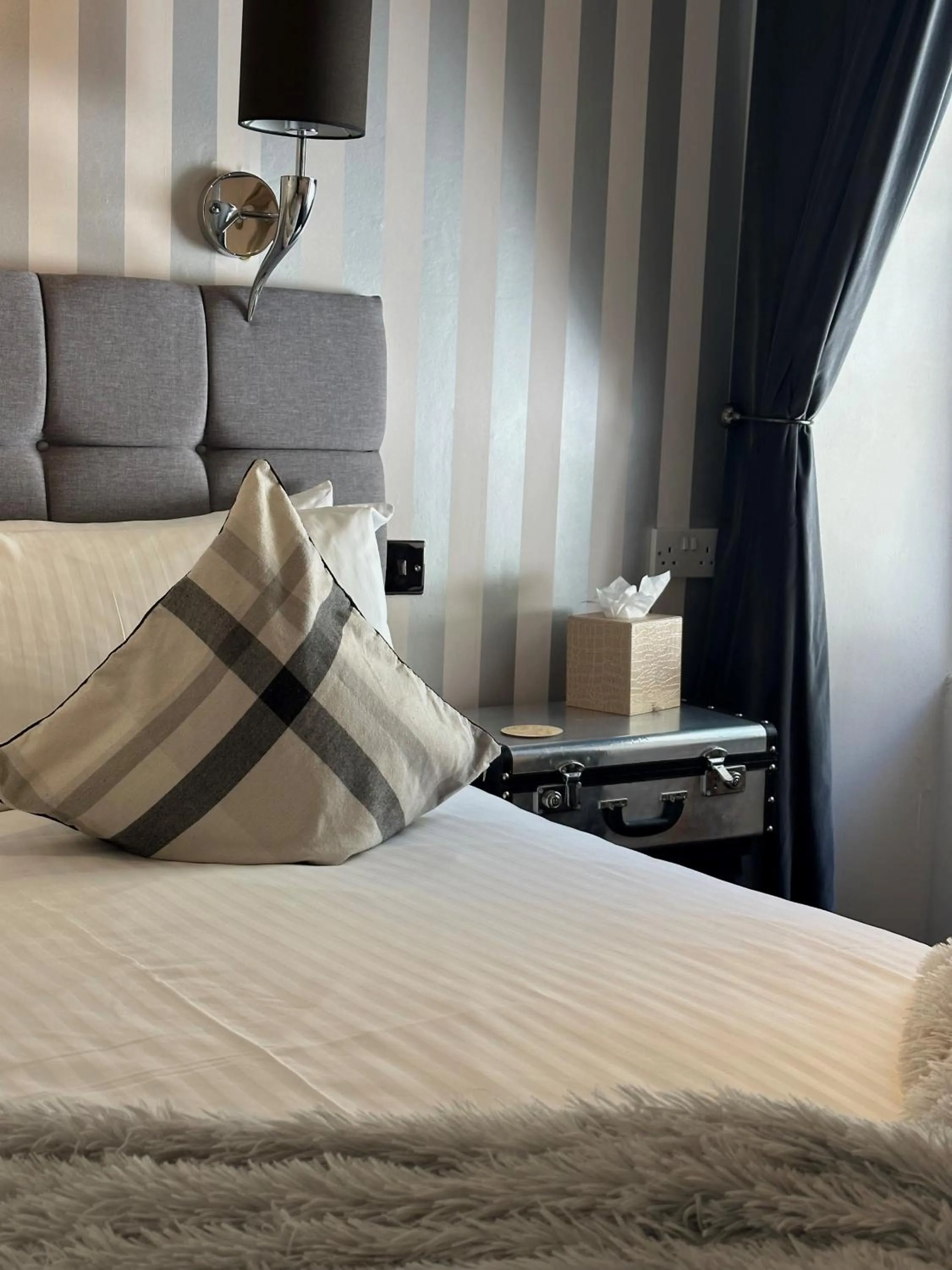 Bed in The Tobermory Hotel