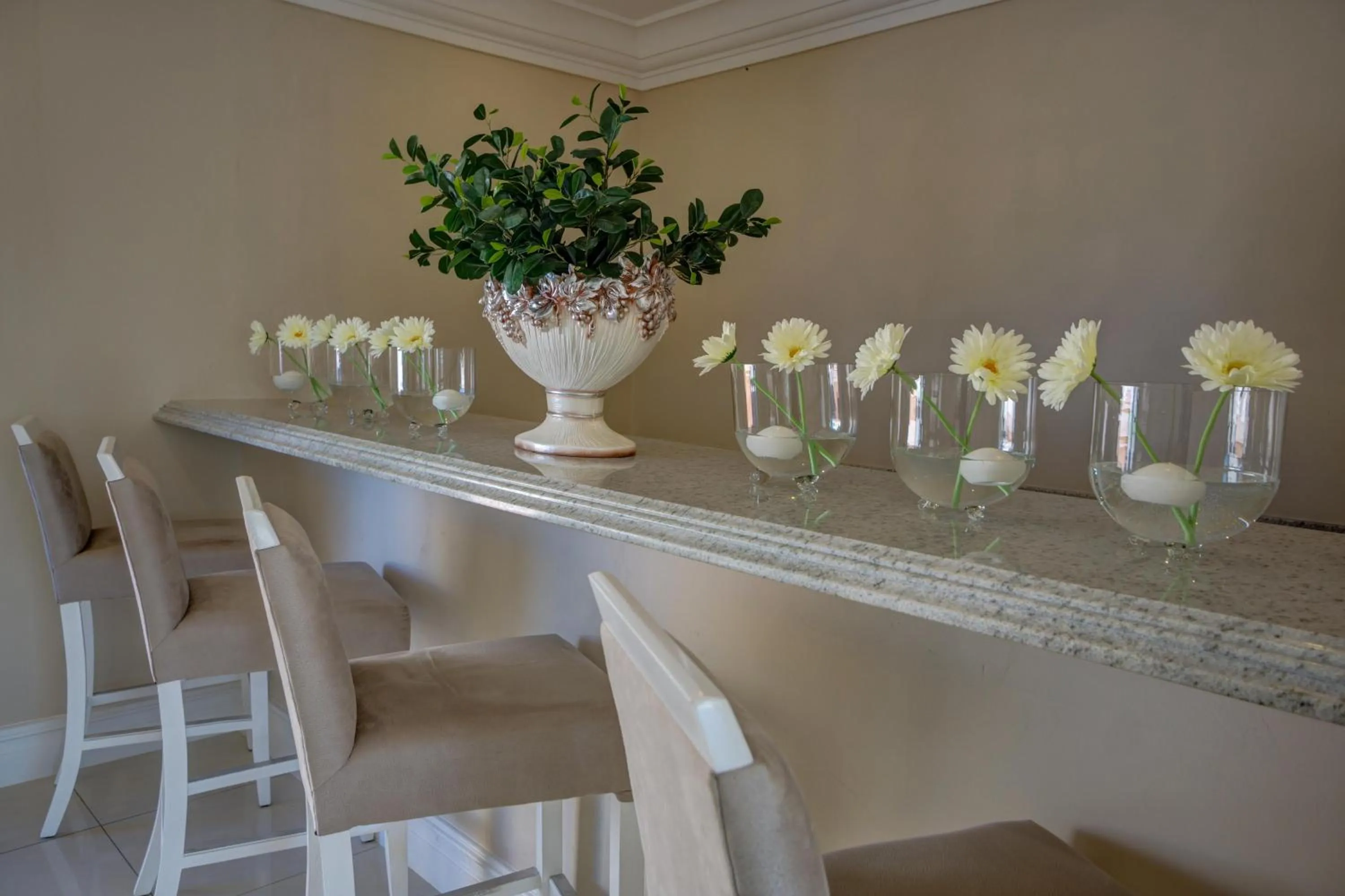 Lounge or bar in The View Boutique Hotel & Spa