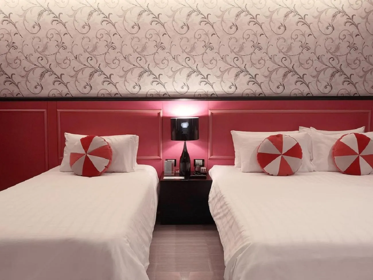 Bedroom, Bed in Tsix5 Phenomenal Hotel Pattaya