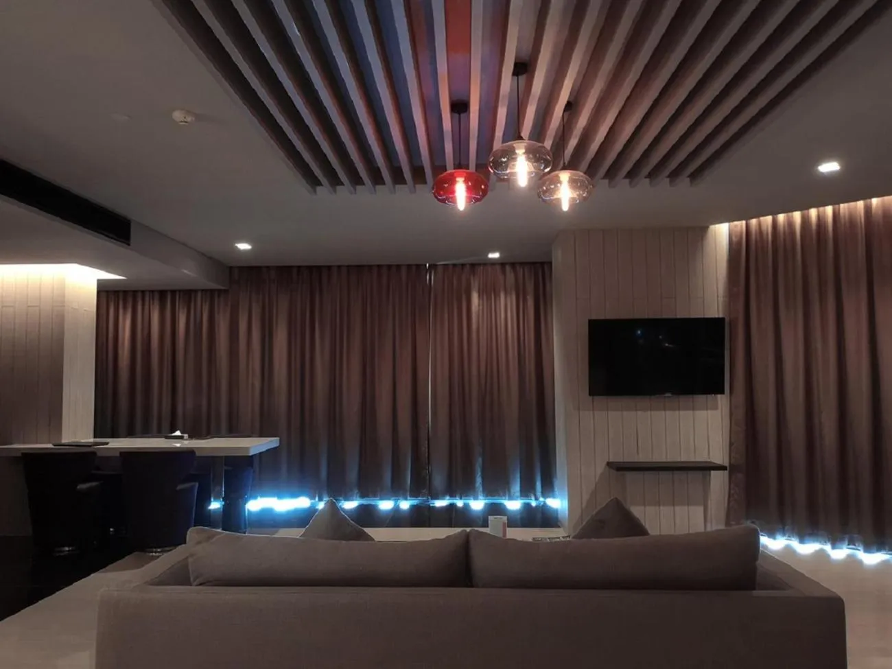 Living room in Tsix5 Phenomenal Hotel Pattaya