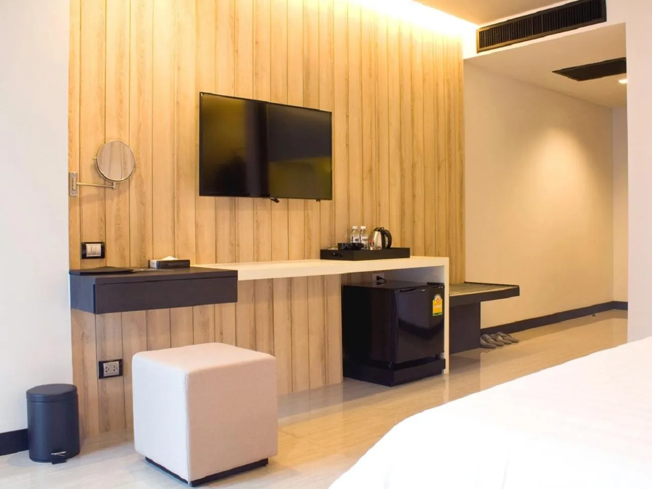 Bedroom, Bed in Tsix5 Phenomenal Hotel Pattaya