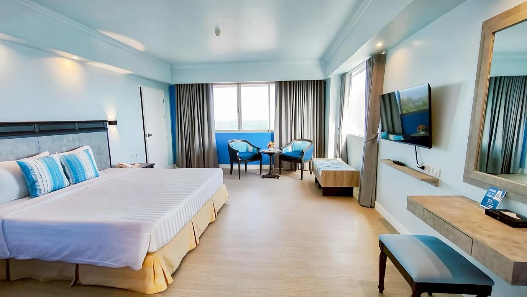 Bed in Hua Hin Grand Hotel and Plaza - SHA Extra Plus