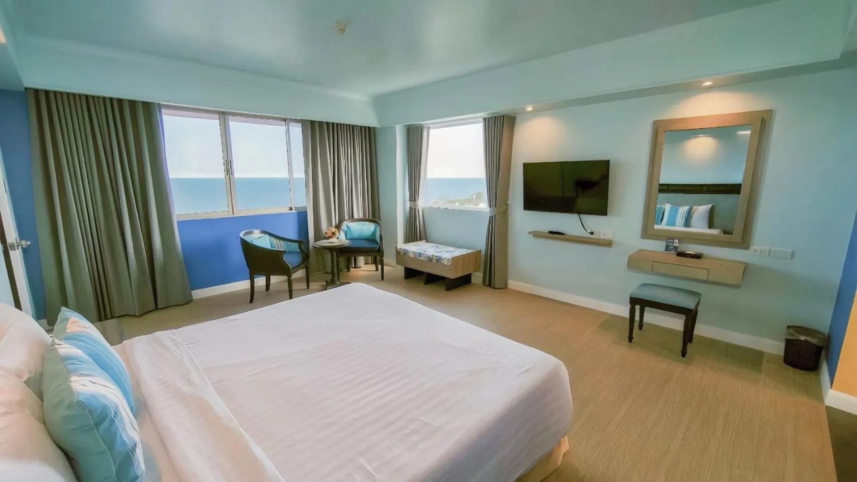 Bedroom, Bed in Hua Hin Grand Hotel and Plaza - SHA Extra Plus