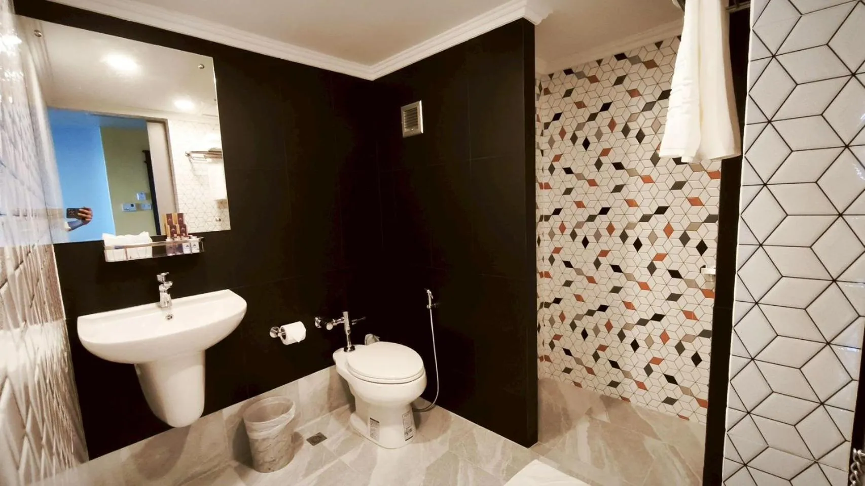 Bathroom in Hua Hin Grand Hotel and Plaza - SHA Extra Plus