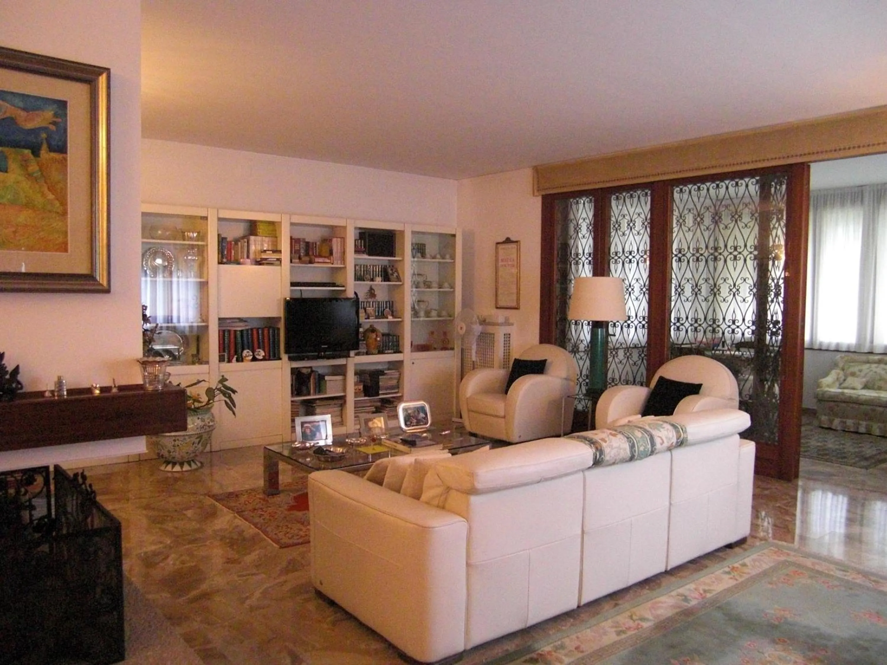 Communal lounge/ TV room in B&B Castellani