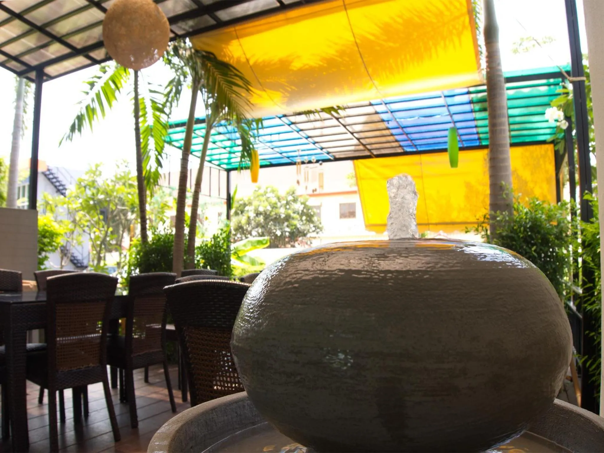 Restaurant/places to eat in Evergreen Resort Cha-am