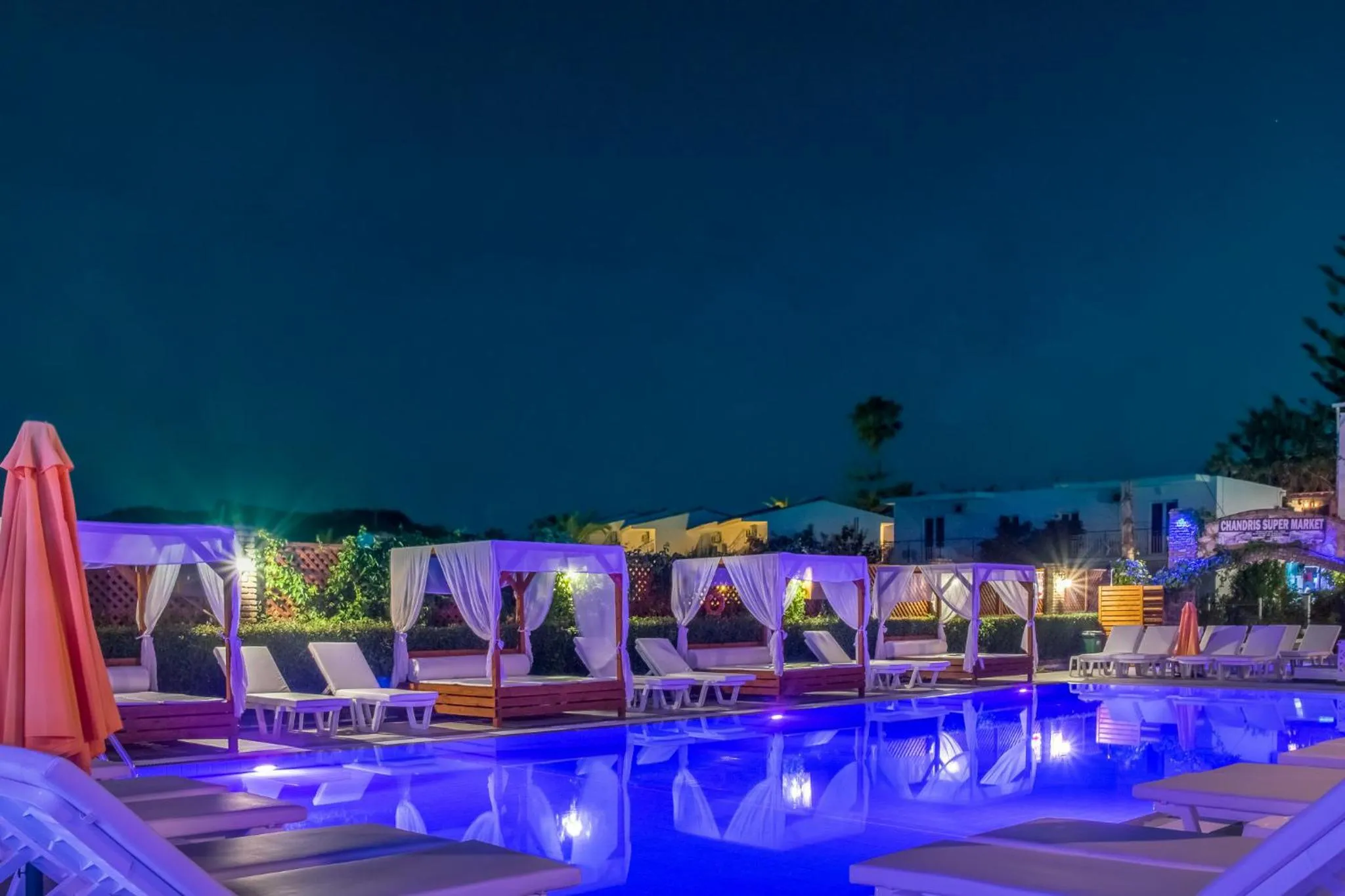 Swimming pool in Chandris Apartments