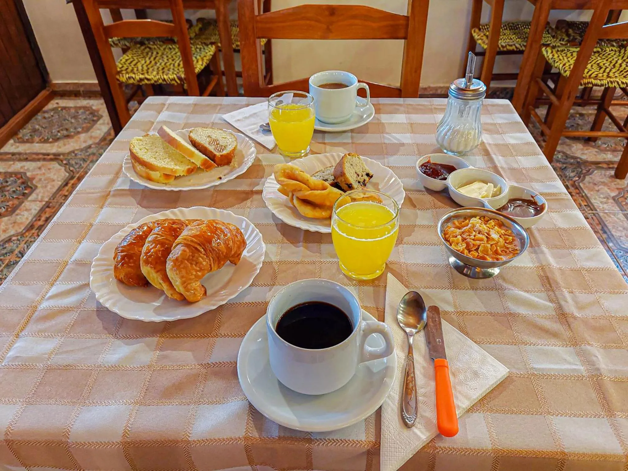 Continental breakfast in Altos del Iguazu