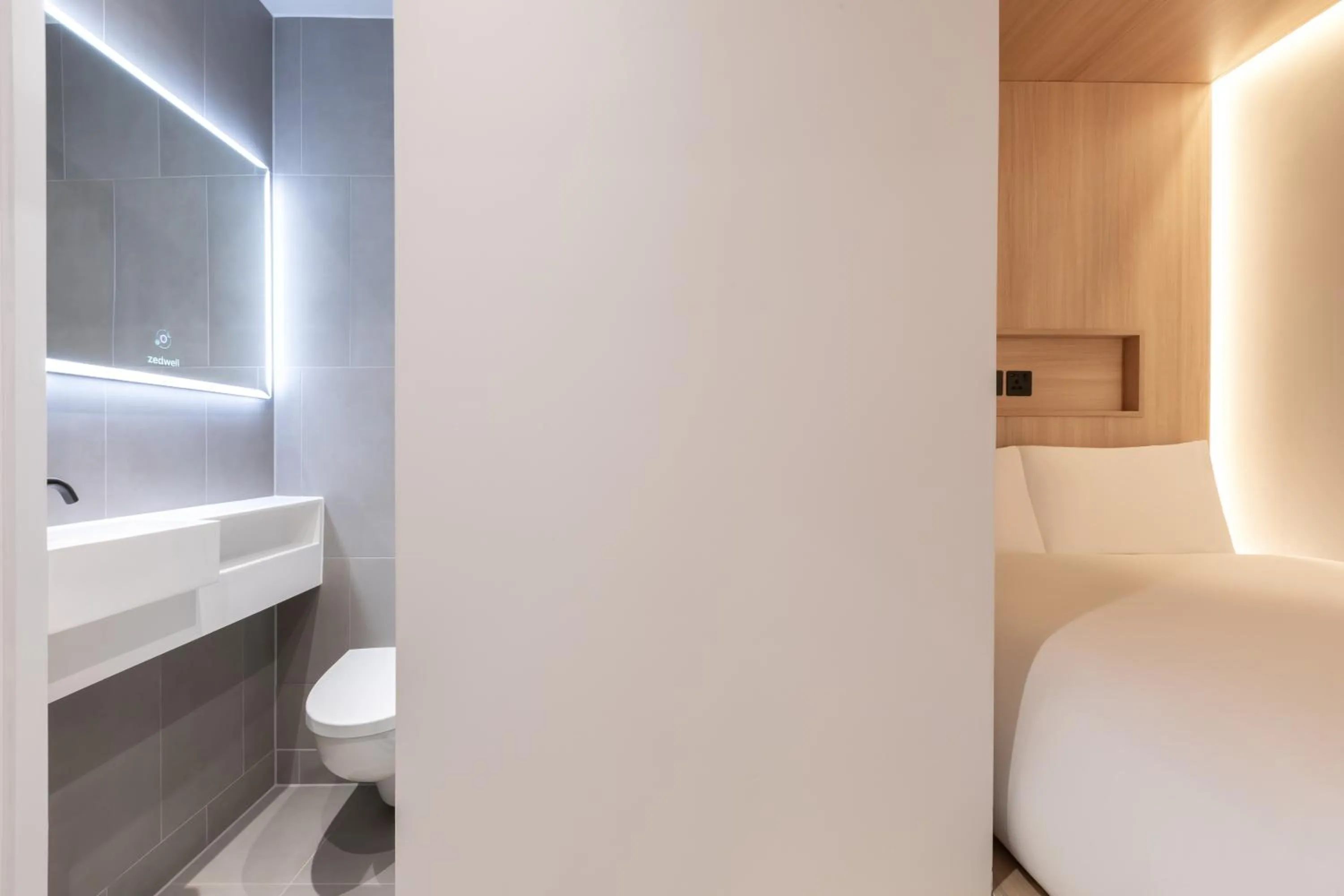 Bedroom, Bed in Zedwell Underground Hotel Park Lane