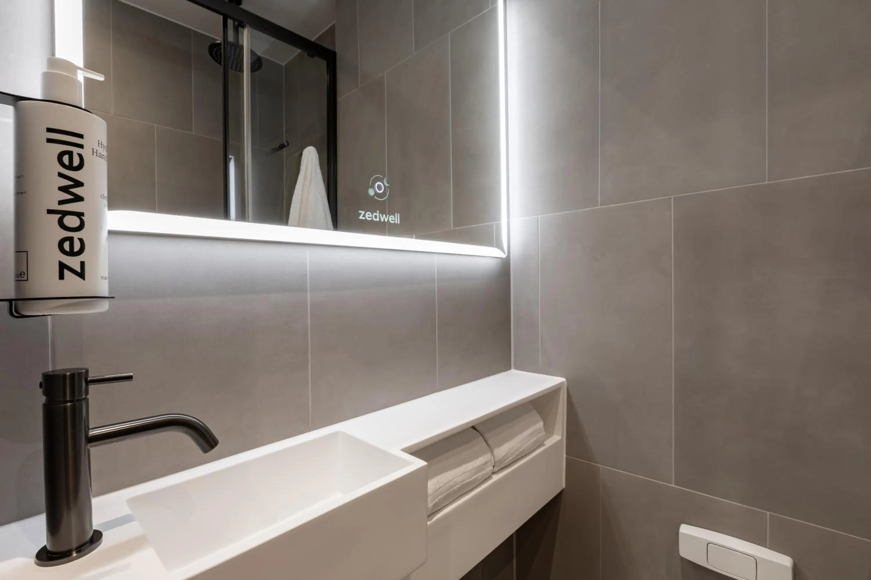 Bathroom in Zedwell Underground Hotel Park Lane