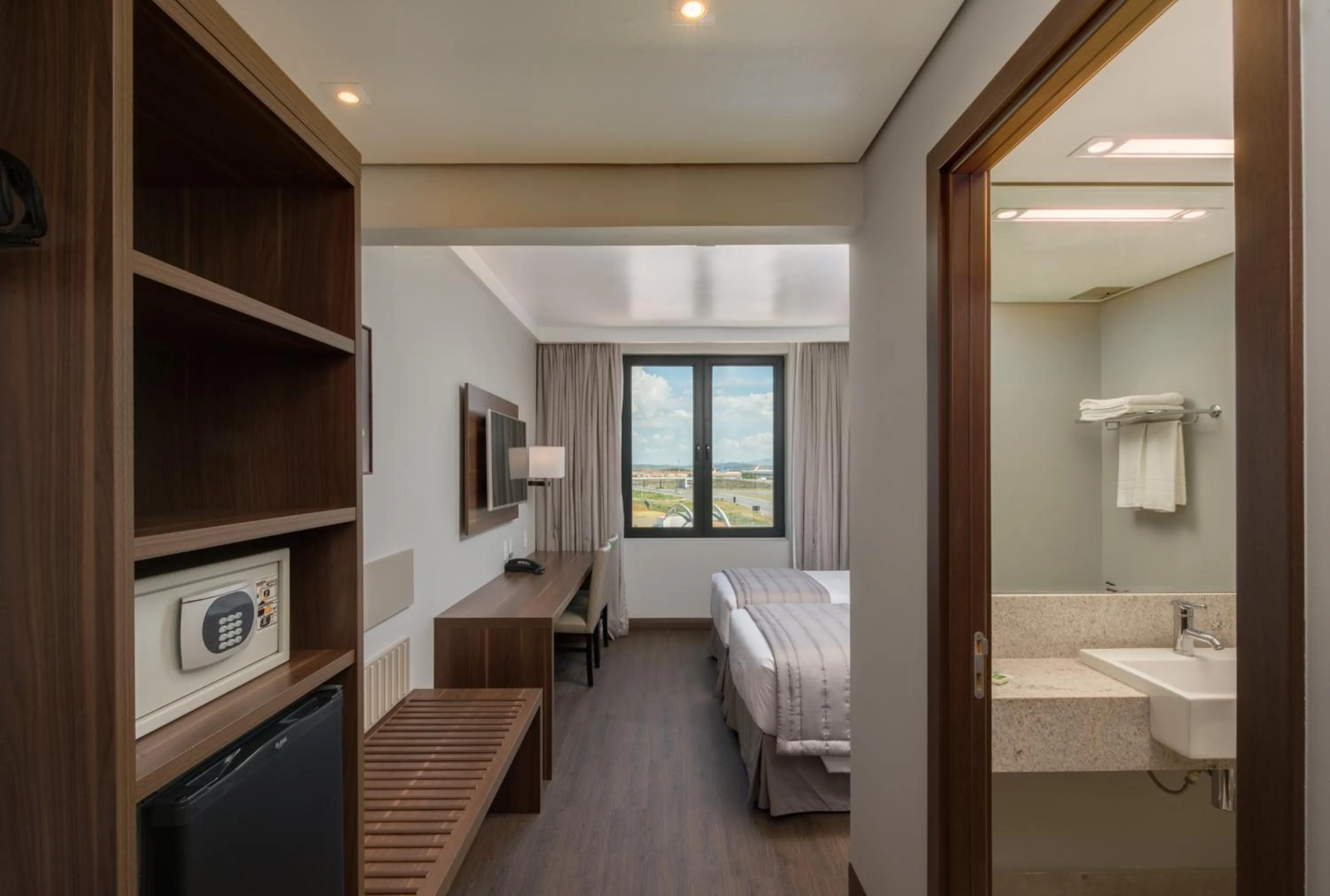 Bed in Linx Confins by Wish