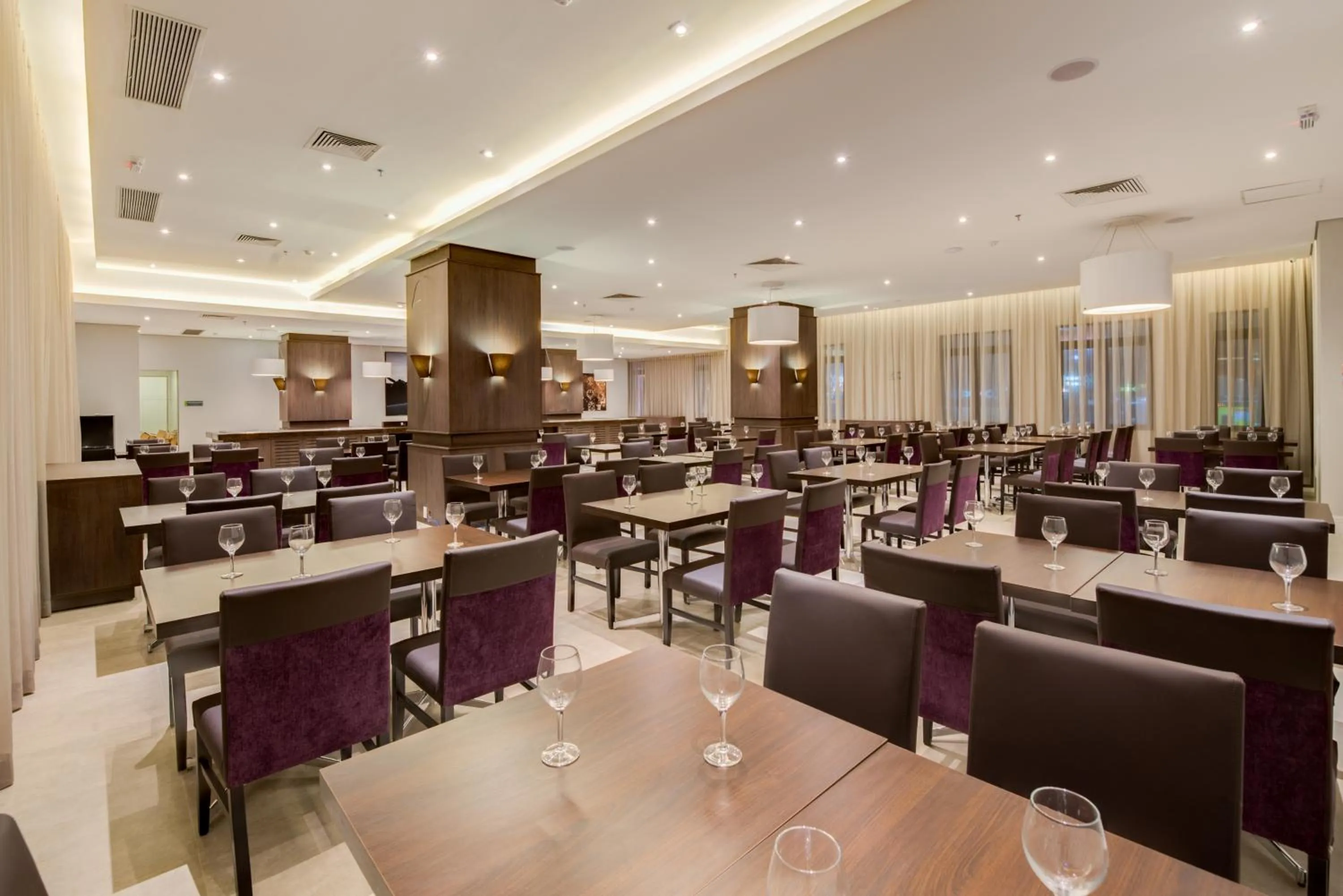 Restaurant/places to eat in Linx Confins by Wish