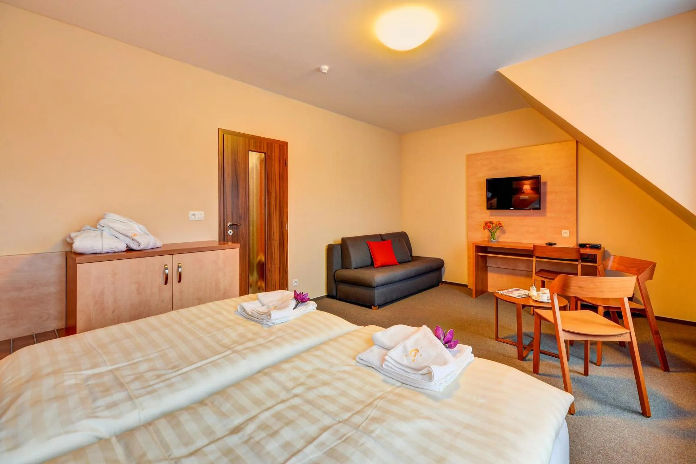 Bedroom, Bed in Hotel Toč