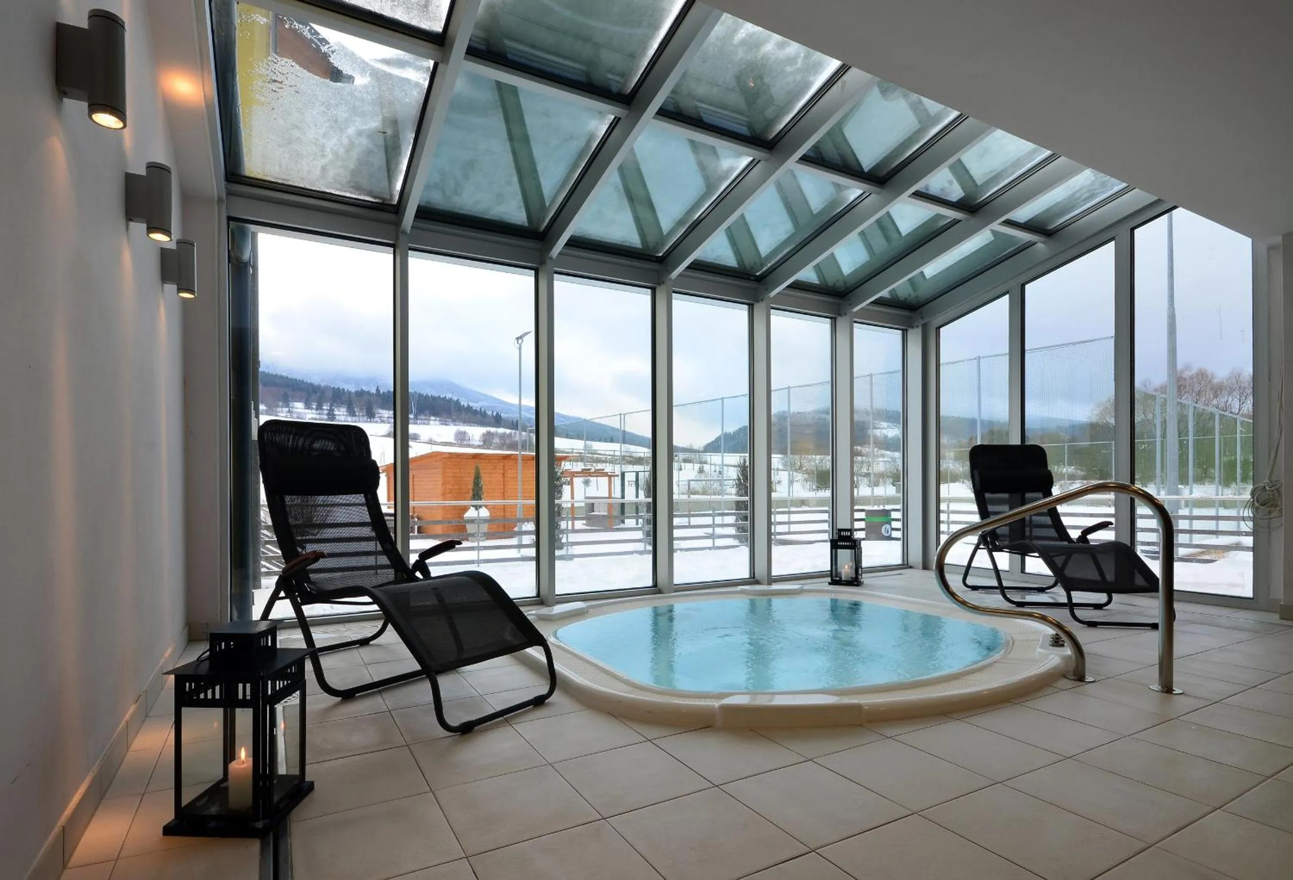 Hot Tub in Hotel Toč