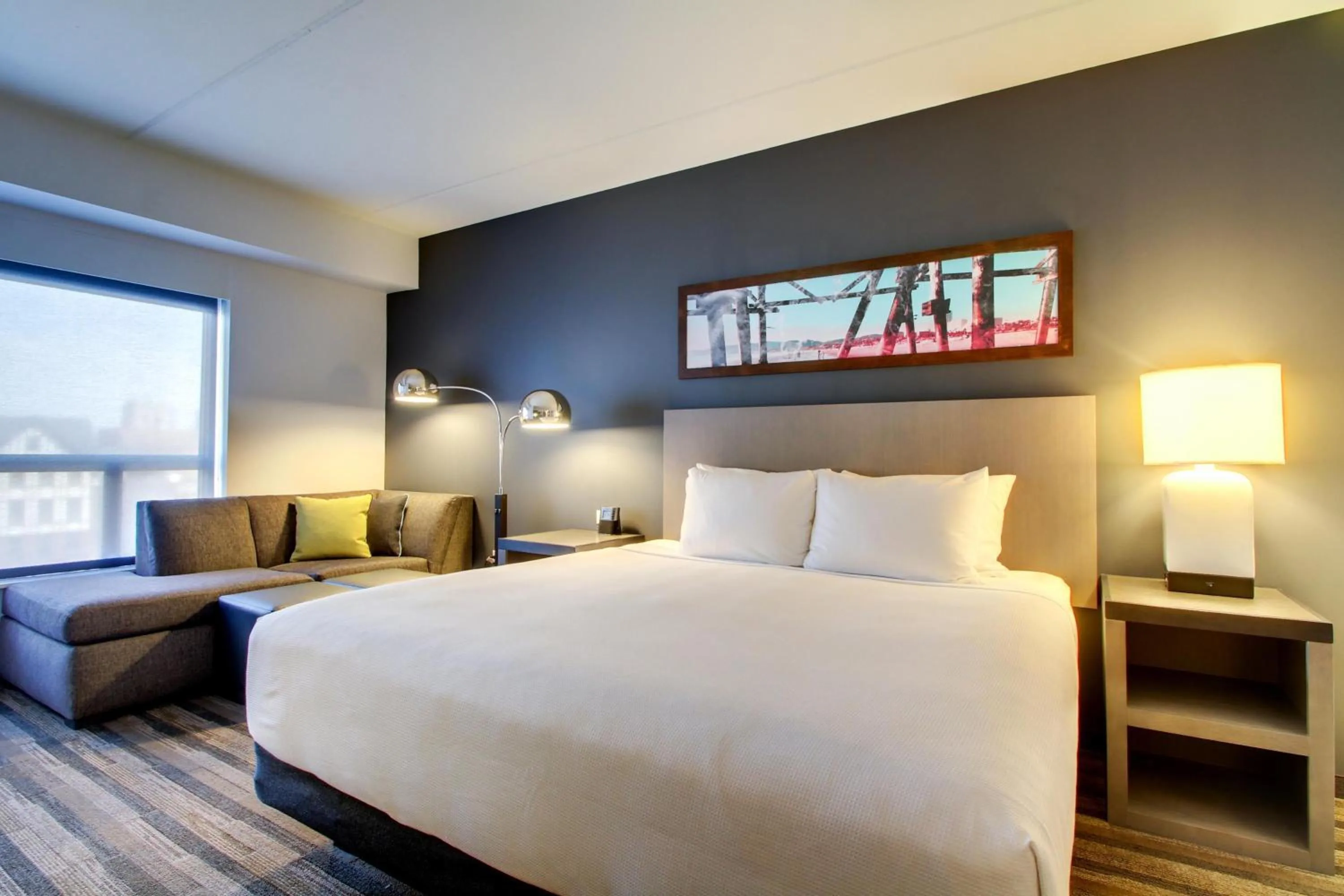 Bedroom, Bed in Hyatt House Chicago/Evanston