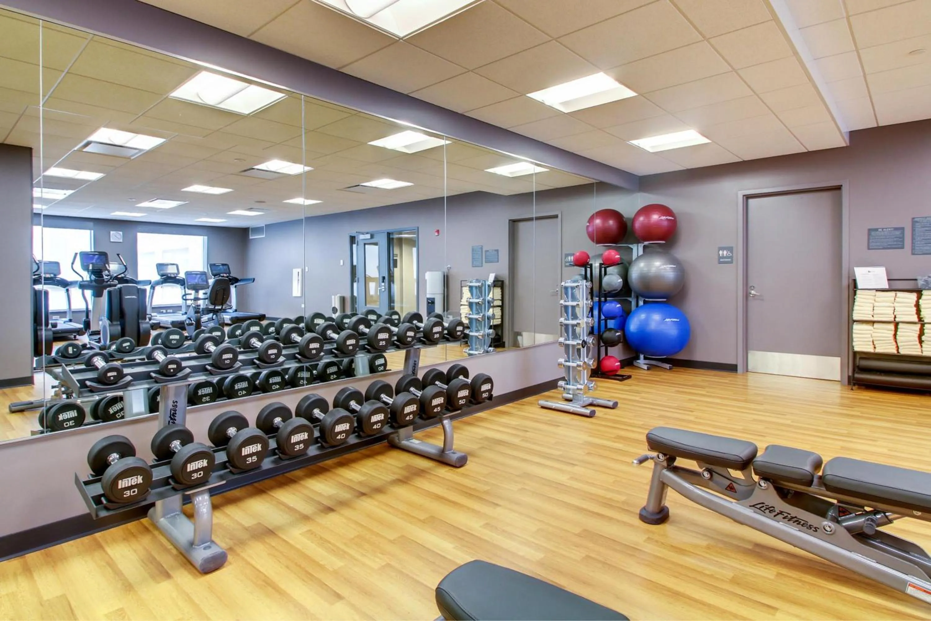 Fitness centre/facilities in Hyatt House Chicago/Evanston