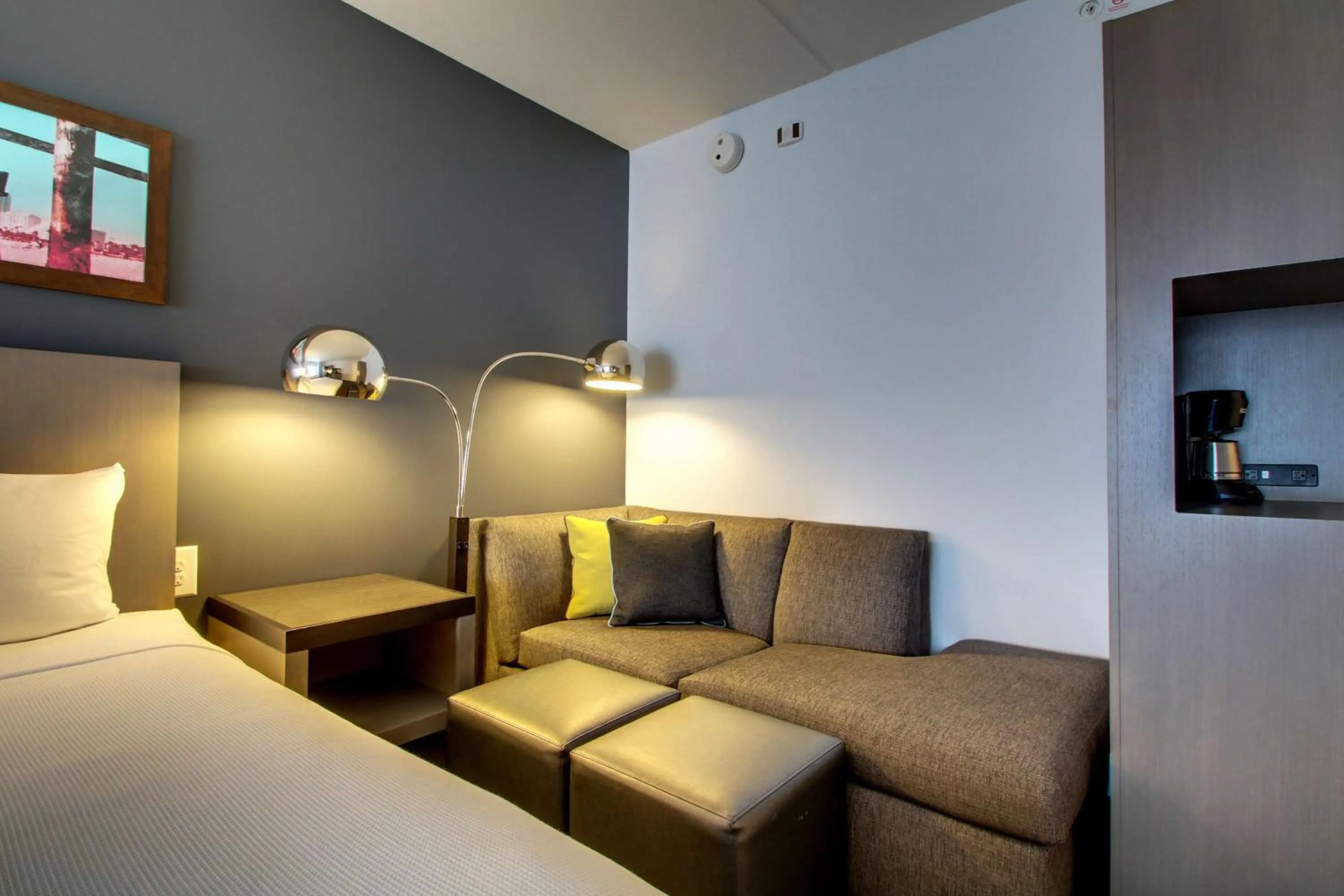 Photo of the whole room, Bed in Hyatt House Chicago/Evanston