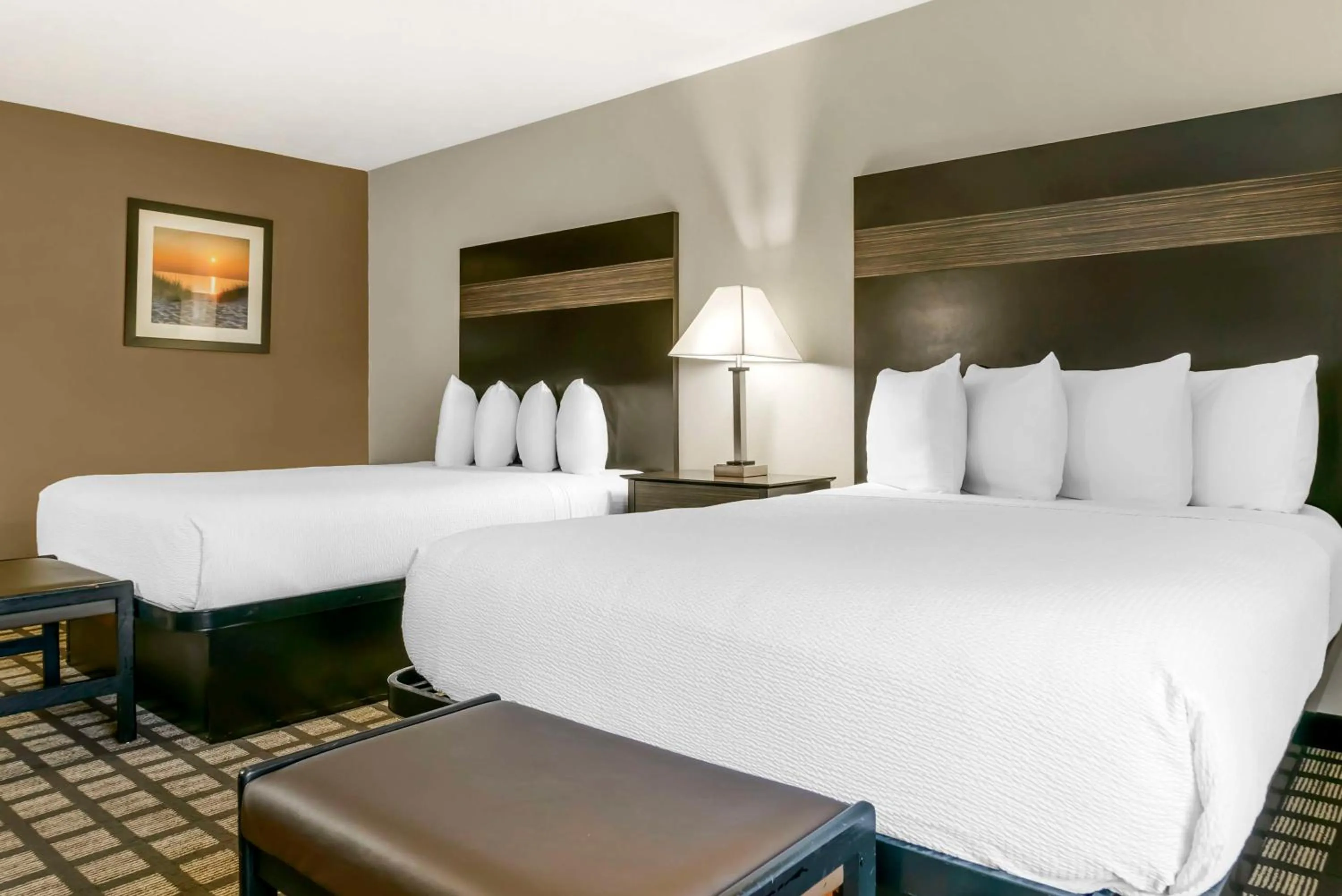 Bedroom, Bed in Best Western Beacon Inn