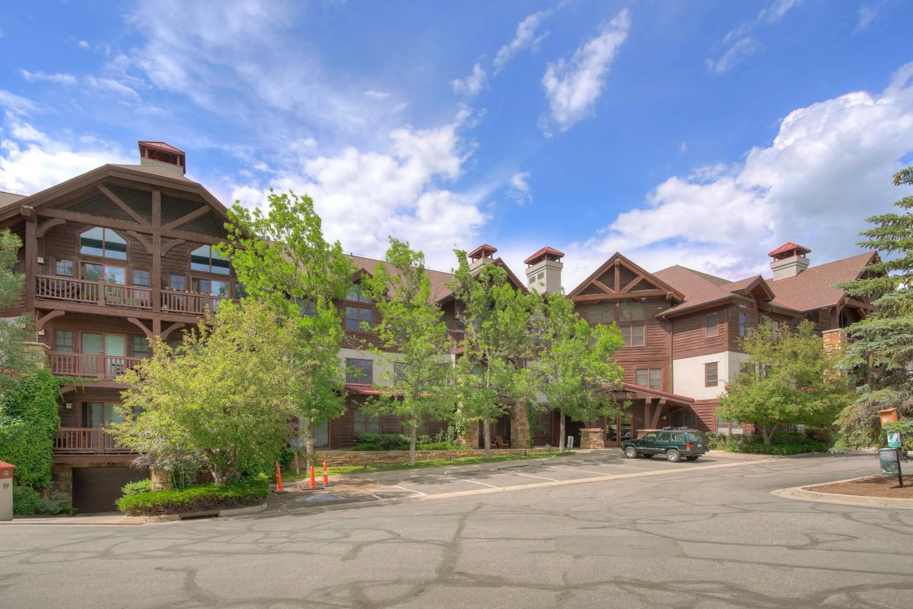 Property building in Lodge at Brookside, A Vail Resorts Property
