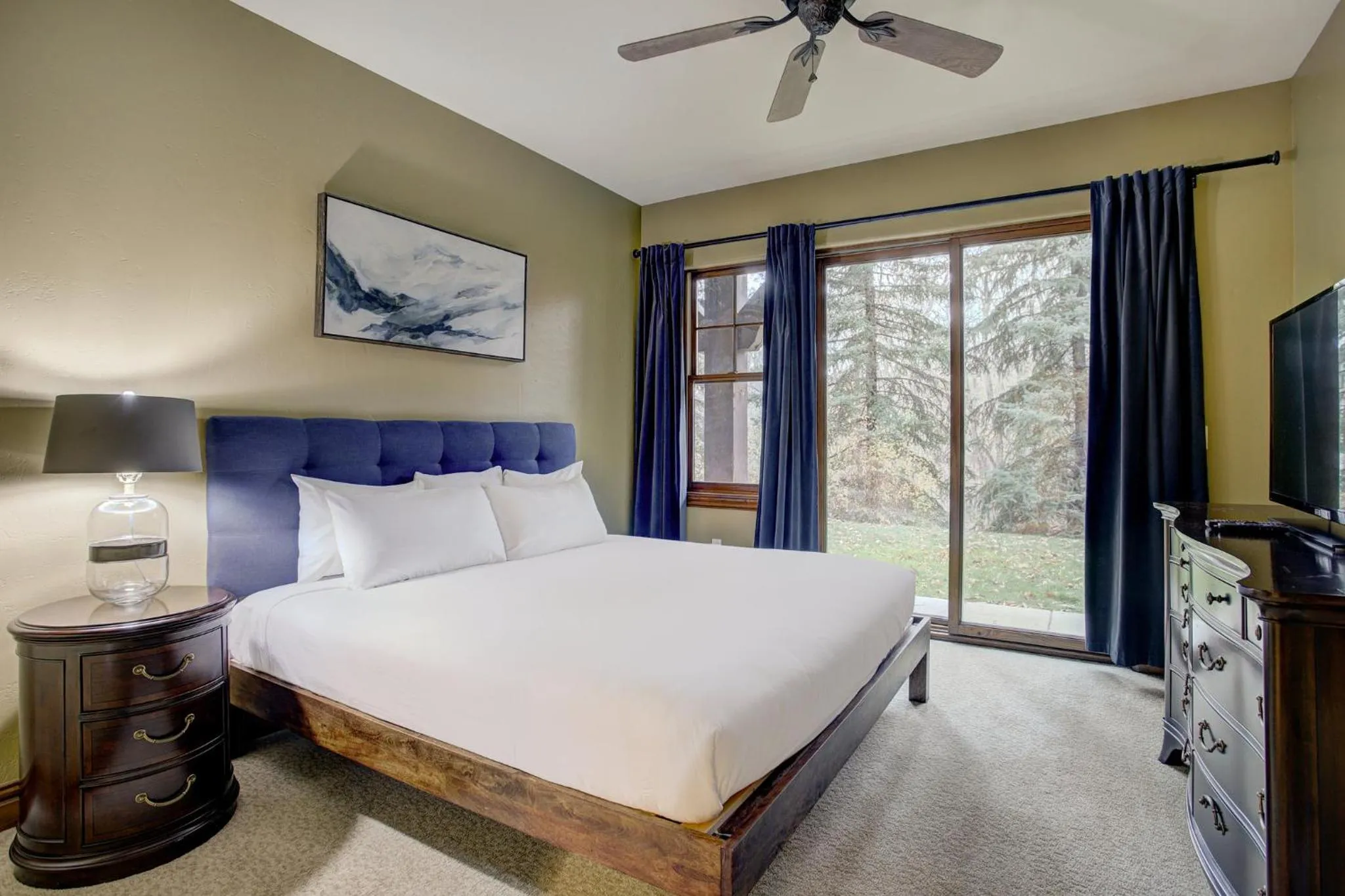 Bedroom, Bed in Lodge at Brookside, A Vail Resorts Property