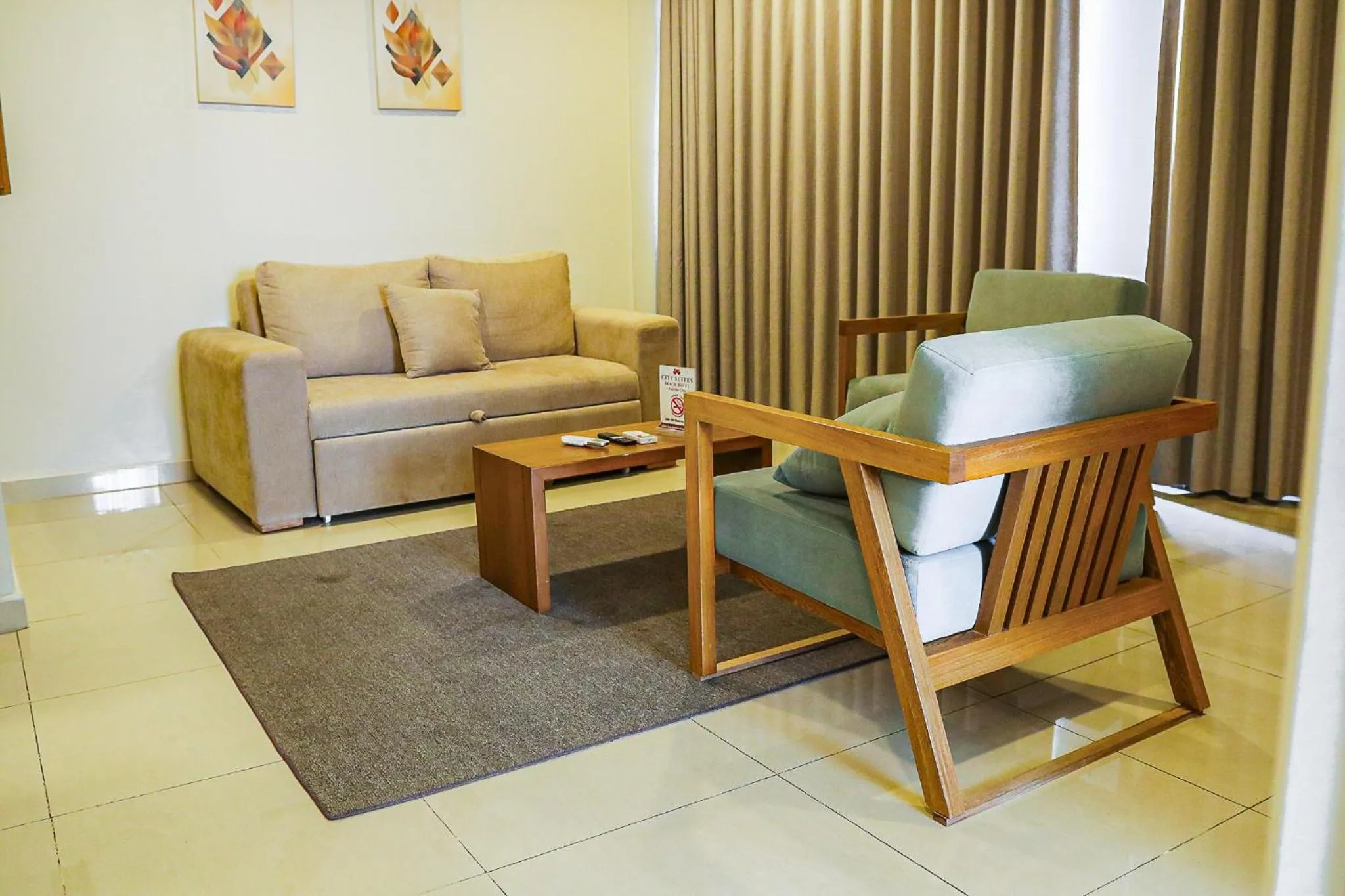 Majestic City Suites & Beach Hotel