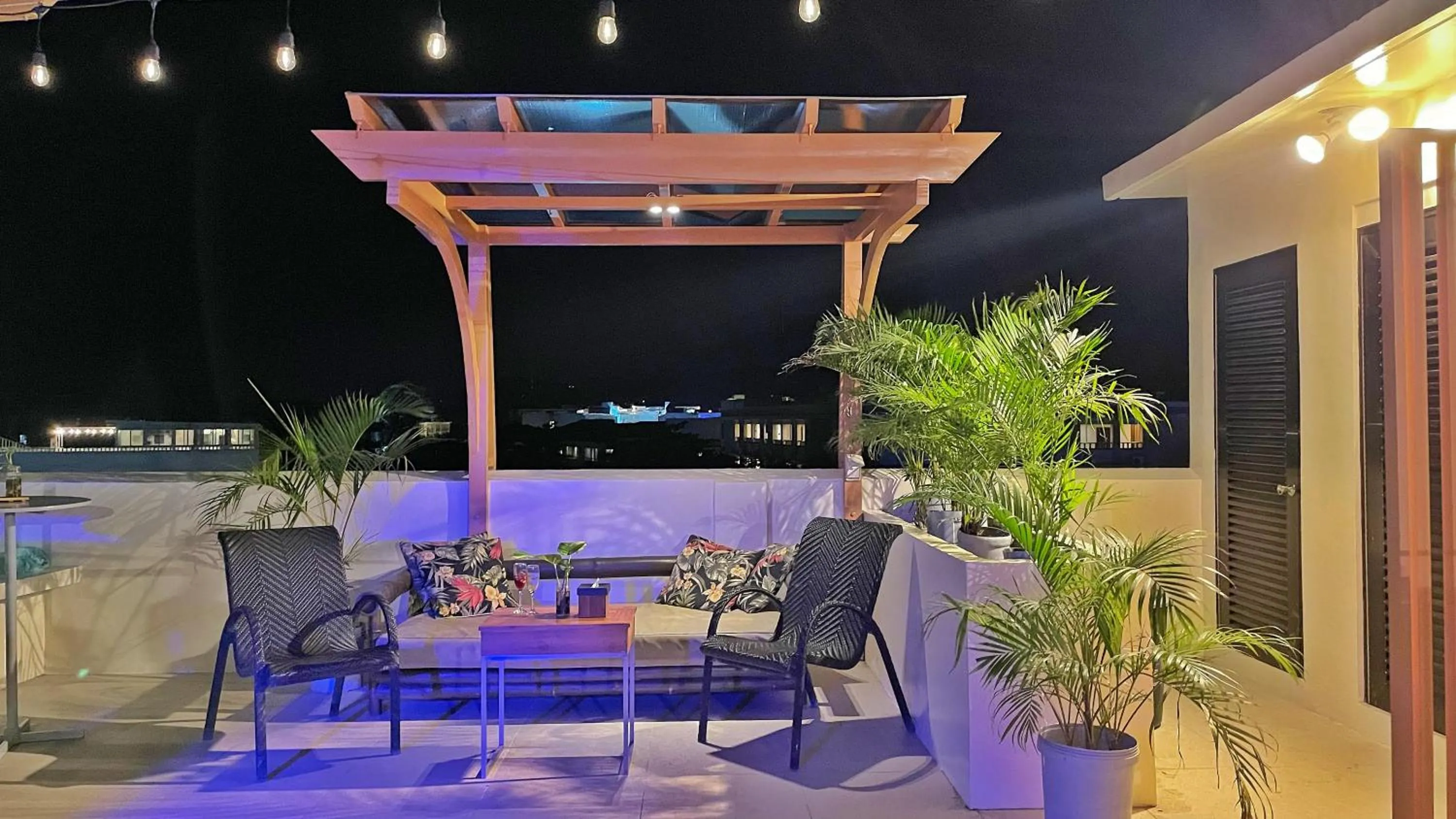 Lounge or bar in Aloha Boracay Hotel