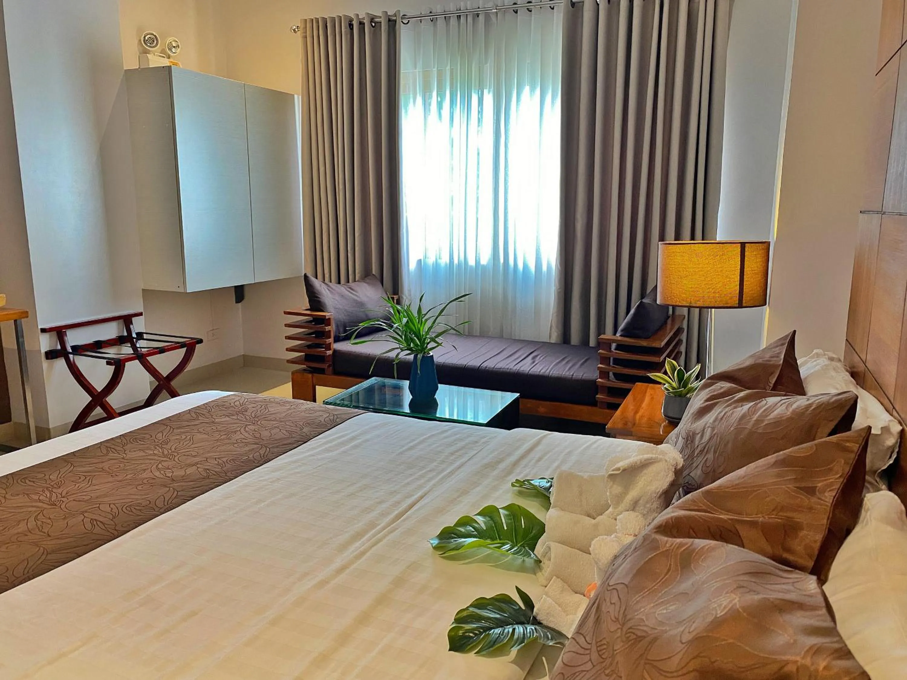 Bed in Aloha Boracay Hotel