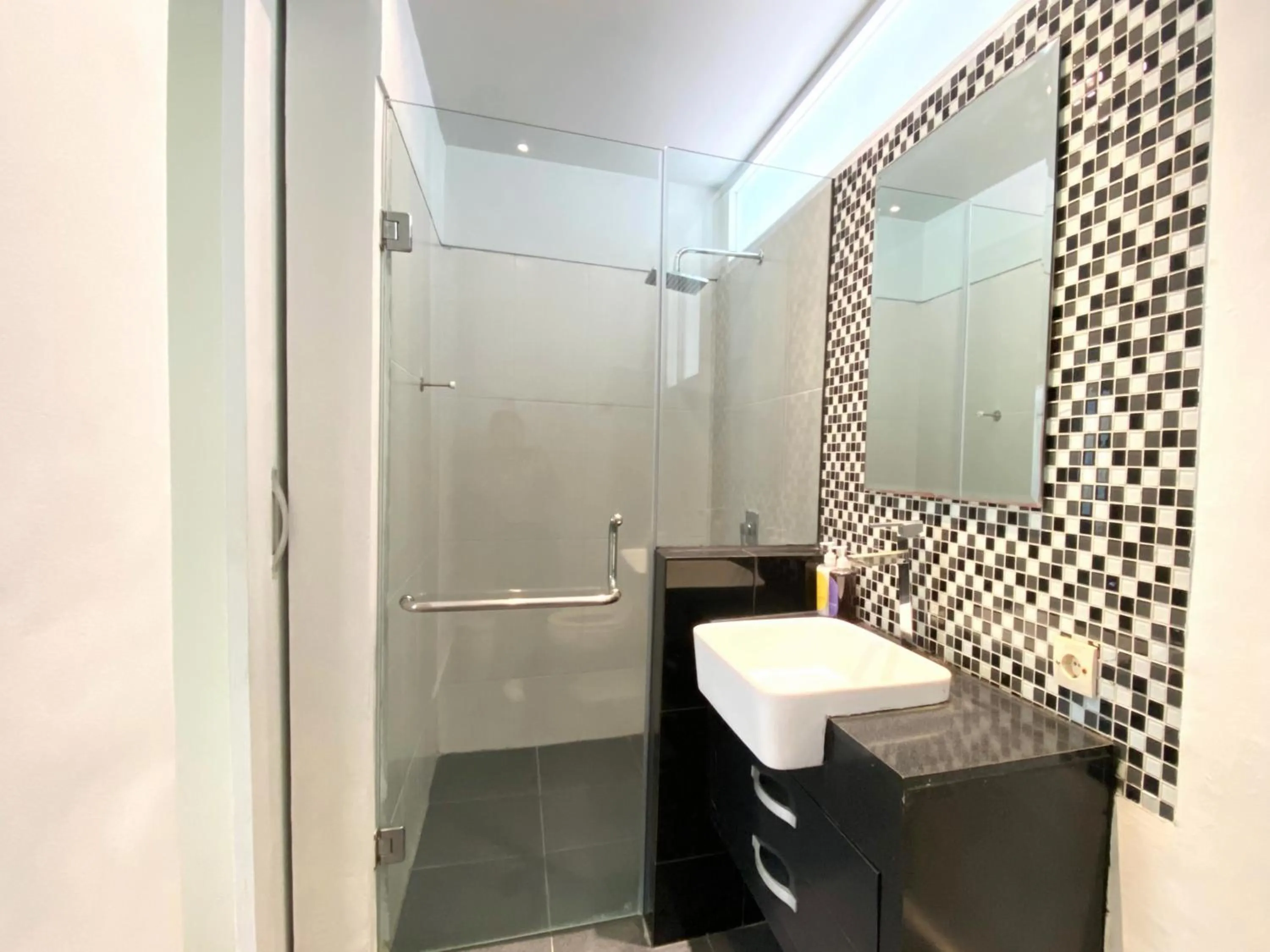 Bathroom in Coast Boutique Hotel