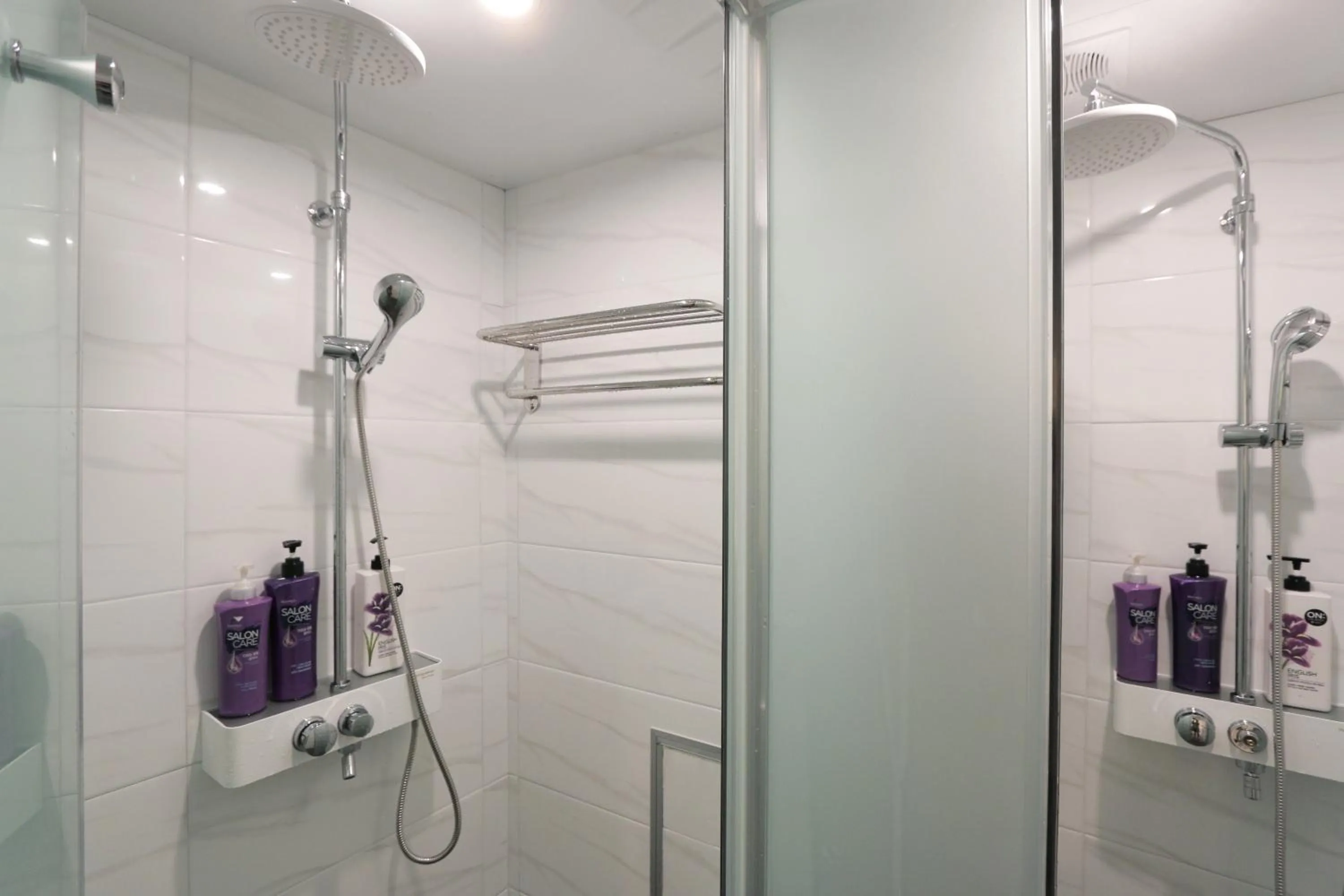 Shower in Blueboat Hostel Haeundae