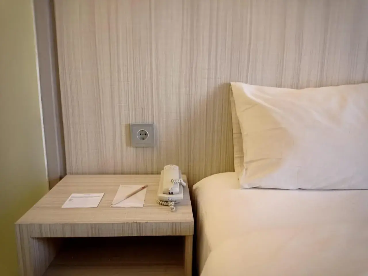 Deluxe Room in Grand Kolopaking Hotel Deluxe Room in Grand Kolopaking Hotel