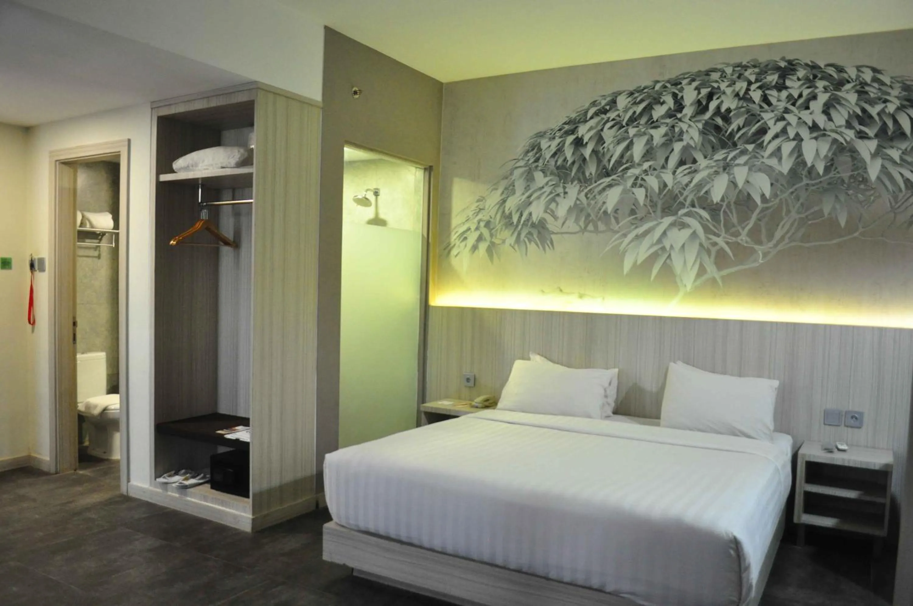 Bed in Grand Kolopaking Hotel